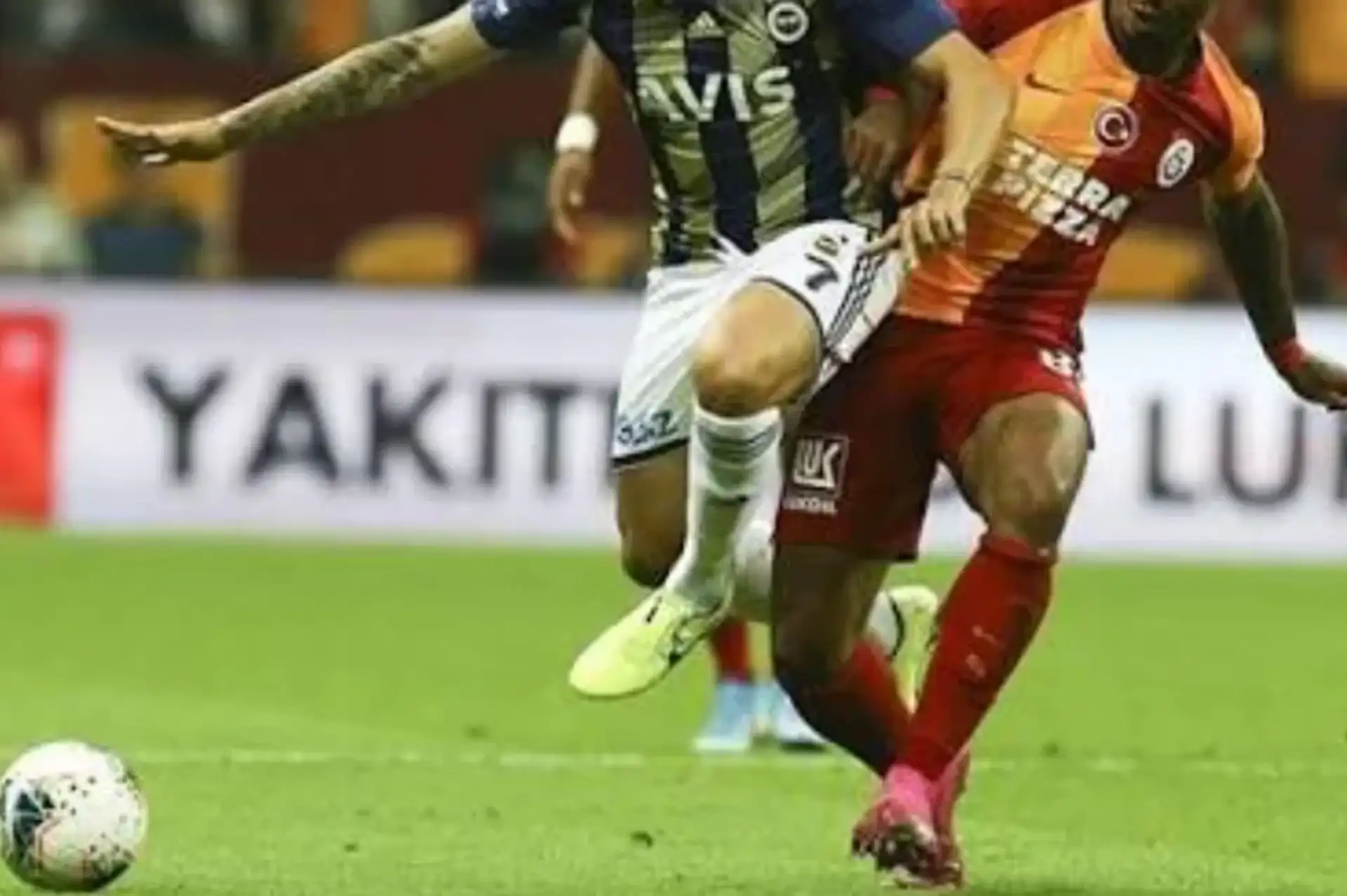Galatasaray - Fenerbahçe Derbisinin Bilet Fiyatları Açıklandı