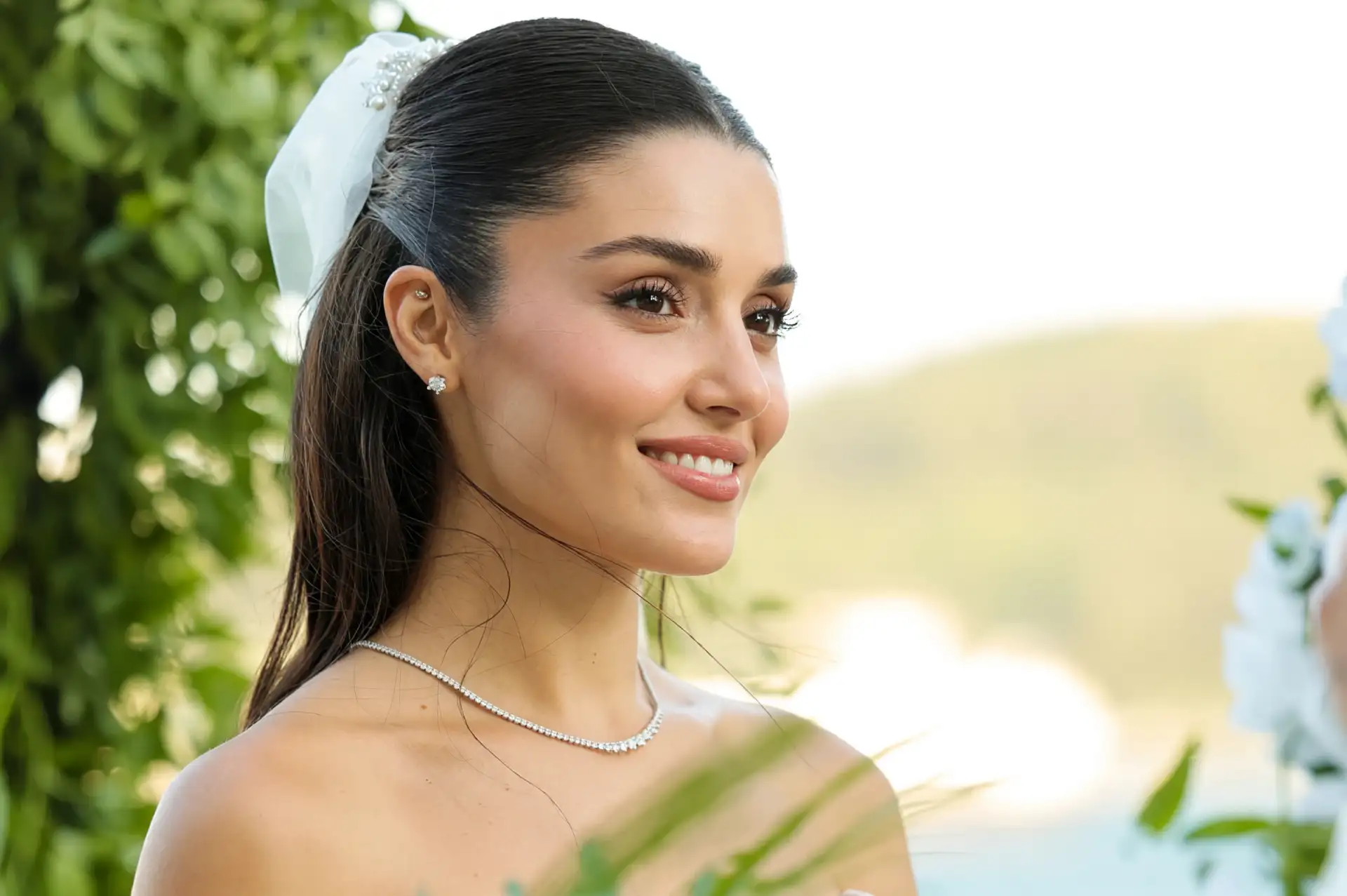 Hande Erçel'in Sosyal Medya Kazancı Dudak Uçuklattı: Tek Hikaye Paylaşımına Servet Kazanıyor!