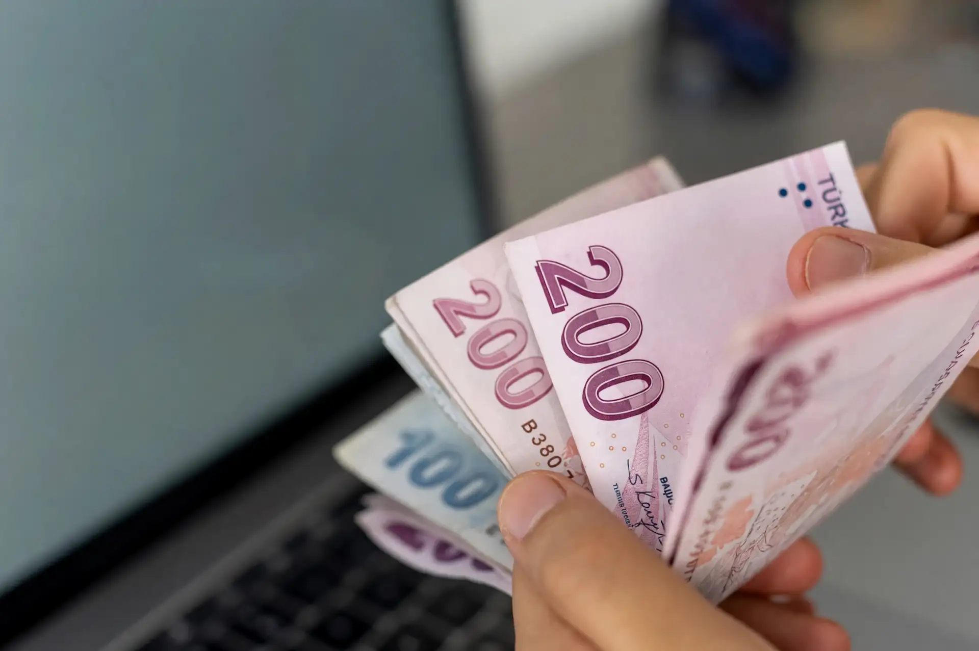 Şehit Çocukları ve Malullere 609 Milyon Liralık Eğitim Desteği Ödemeleri Başladı