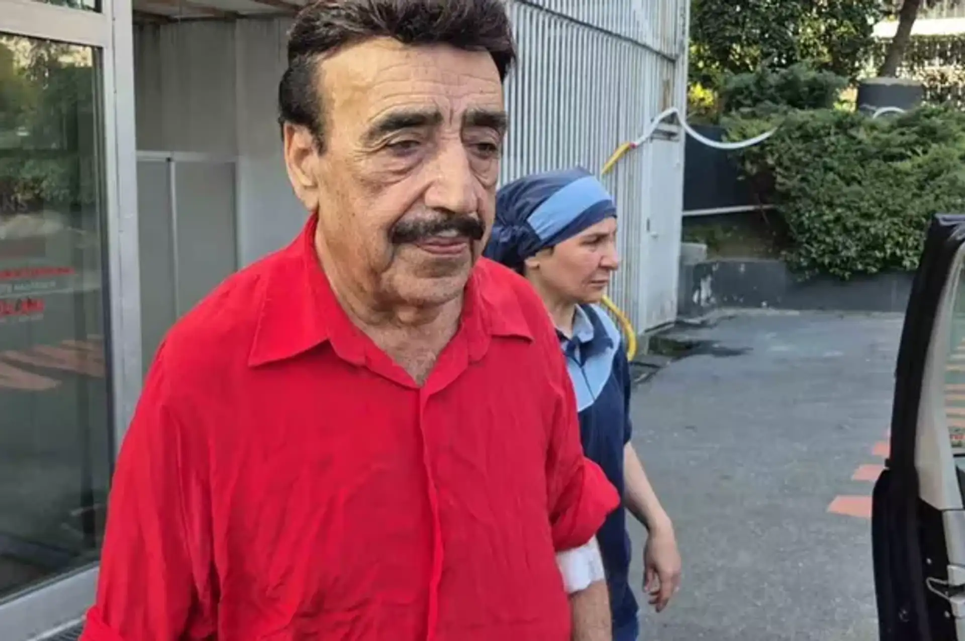 Hakkı Bulut Sahnedeyken Fenalaştı! Hastaneden Çıkınca Yaptığı Açıklama Şaşırttı