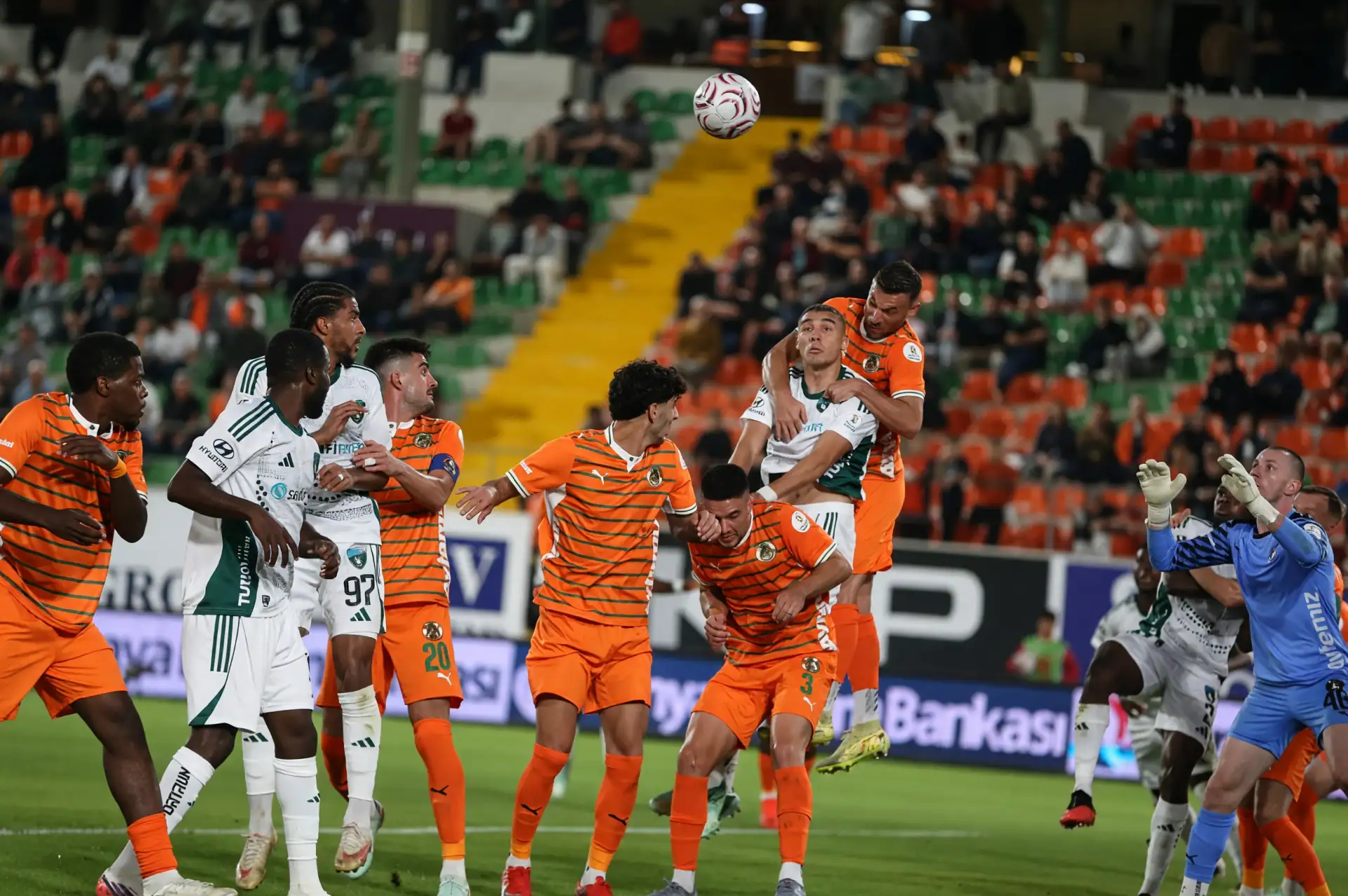 Kocaelispor, Alanya'da 2-1 kazandı, 2 maç sonra 3 puanı hatırladı