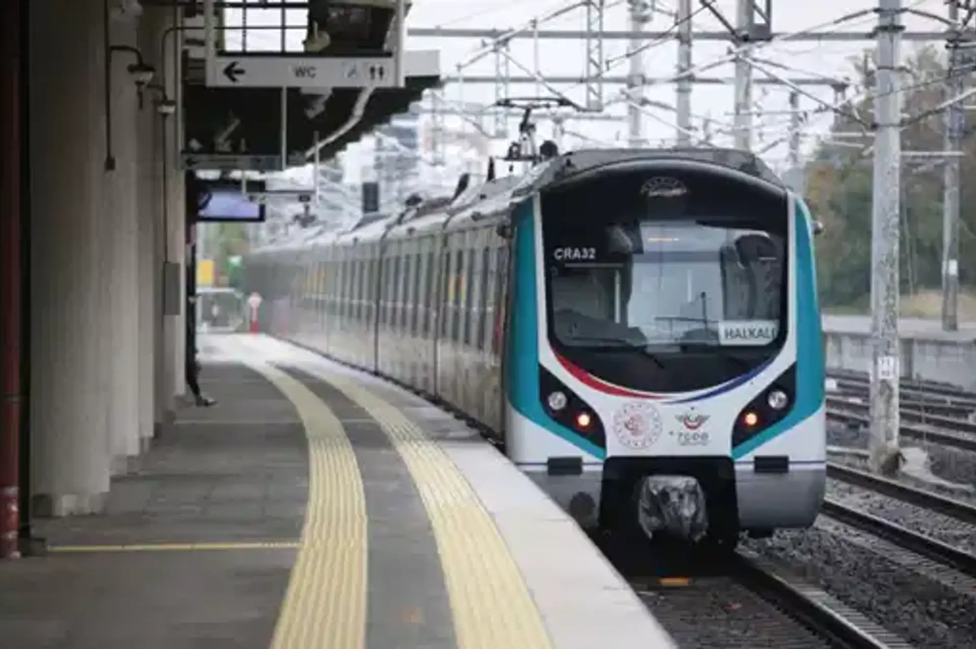 Marmaray'da İntihar Girişimi: Florya Akvaryum İstasyonunda Seferler Aksadı