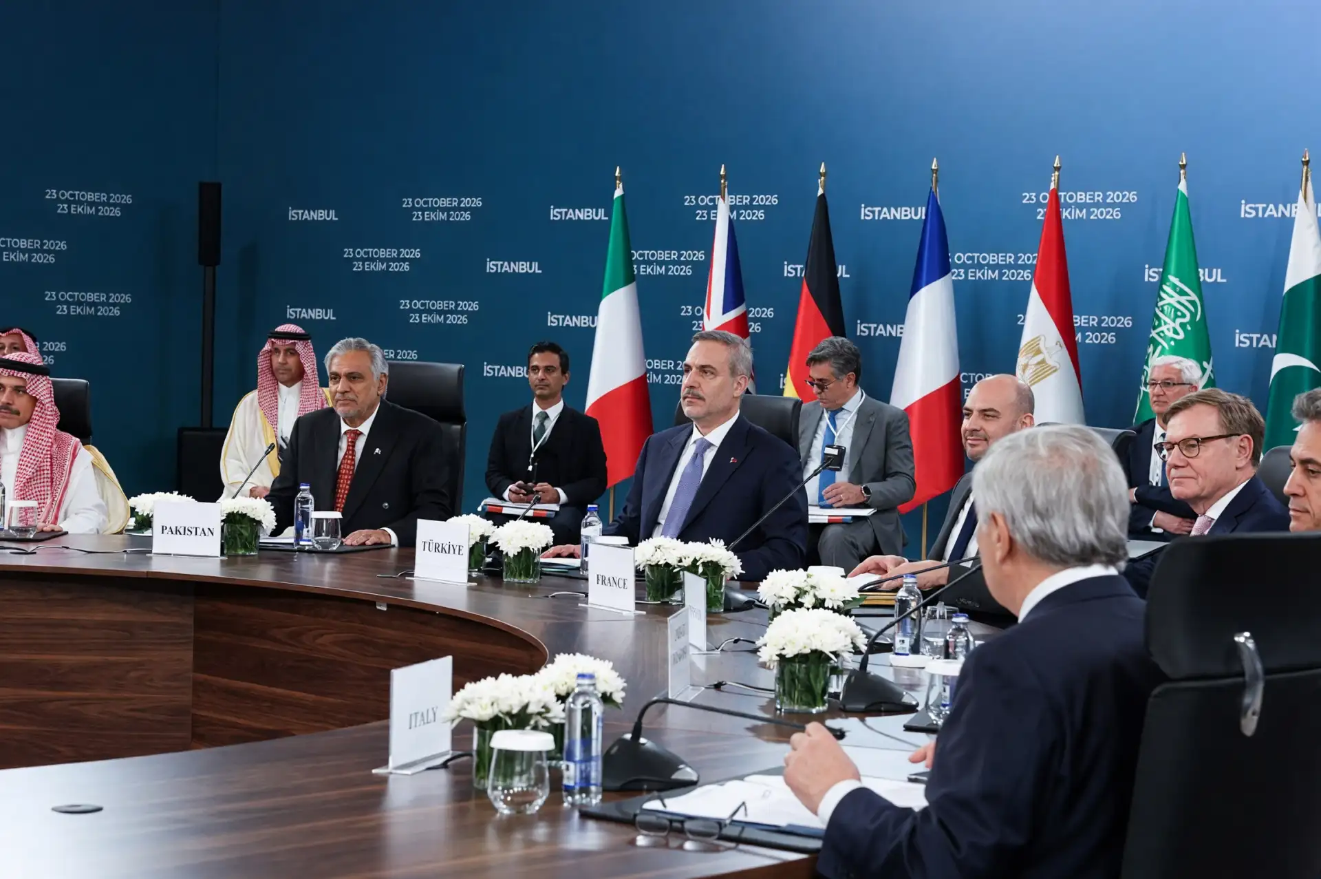Türkiye'de 8 Ülkeden Bölgesel Barış ve Diplomasi Vurgusu