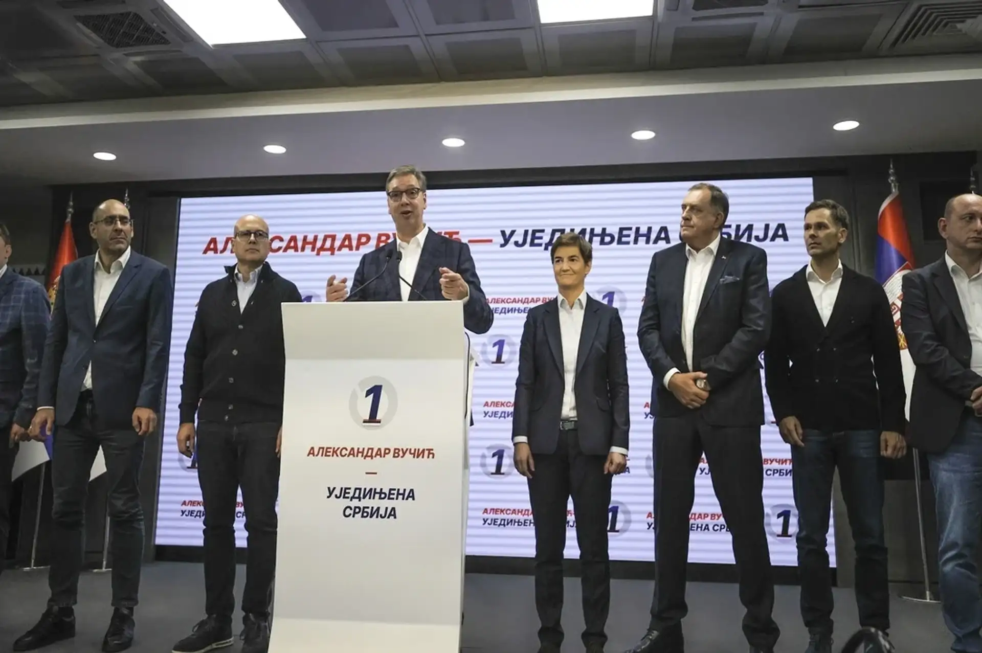 Vucic Sırbistan seçiminde yenilgiyi kabul etti
