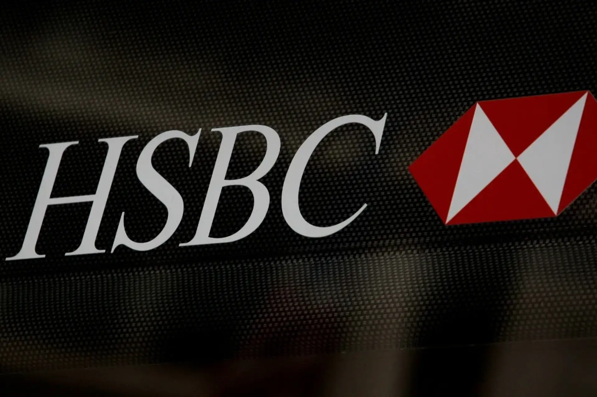 HSBC kârı beklentiyi karşılamadı: 1 milyar dolarlık geri alım gündemde