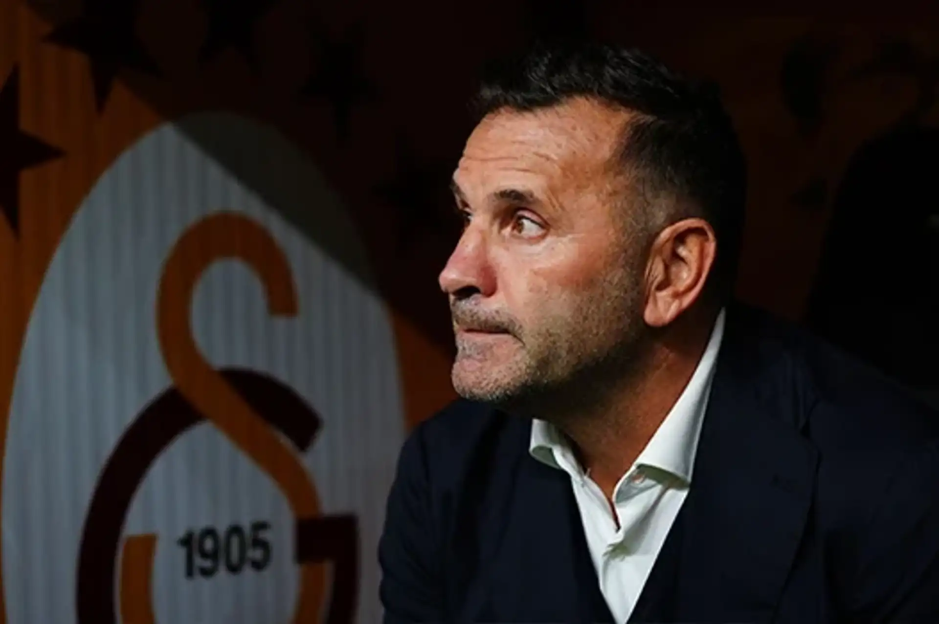 Okan Buruk'tan Galatasaray tarihine geçen derbi galibiyeti!