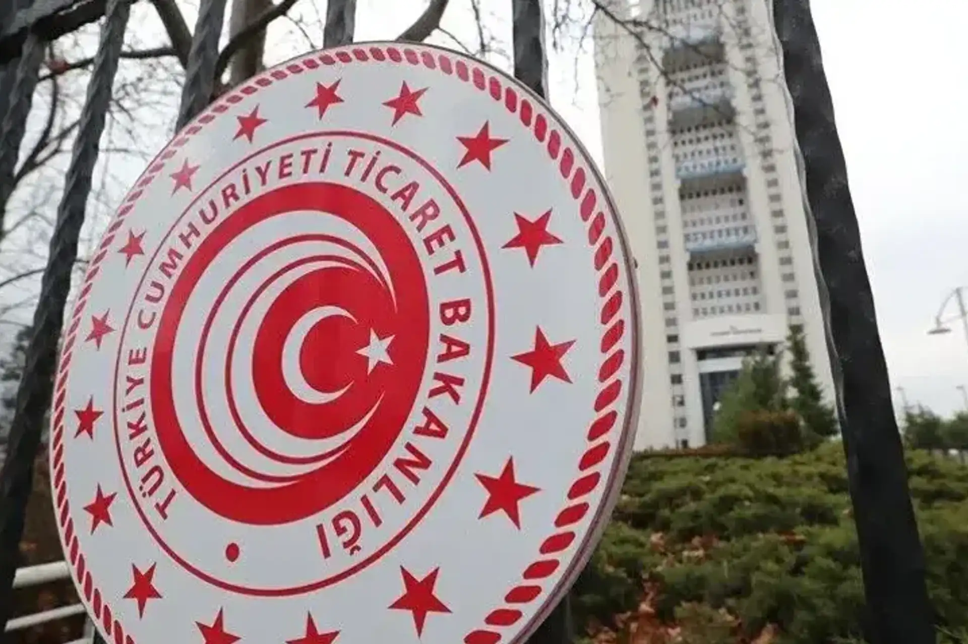 Sahte ve Yanıltıcı Konut İlanına Katlamalı Ceza: Ticaret Bakanlığı’ndan Taviz Yok