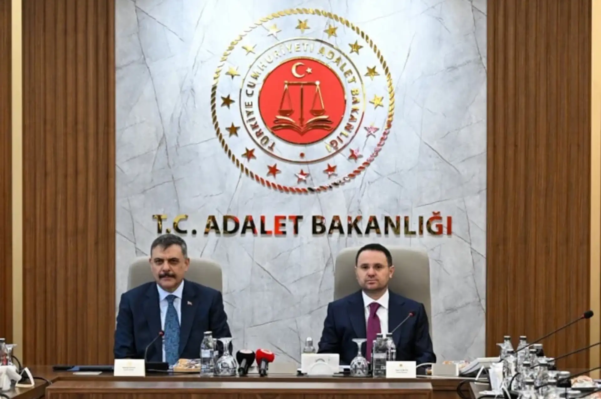 Siber Dolandırıcılıkla Mücadelede DOLUNAY Projesi Dönemi Başlıyor! Bakan Gürlek Detayları Açıkladı