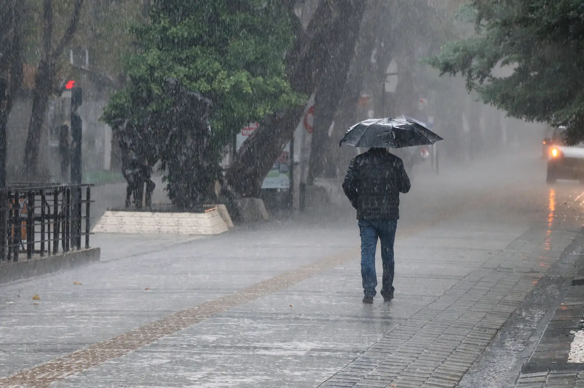İstanbul'da akşam saatleri için yeni uyarı. Yağışlar ne kadar sürecek?
