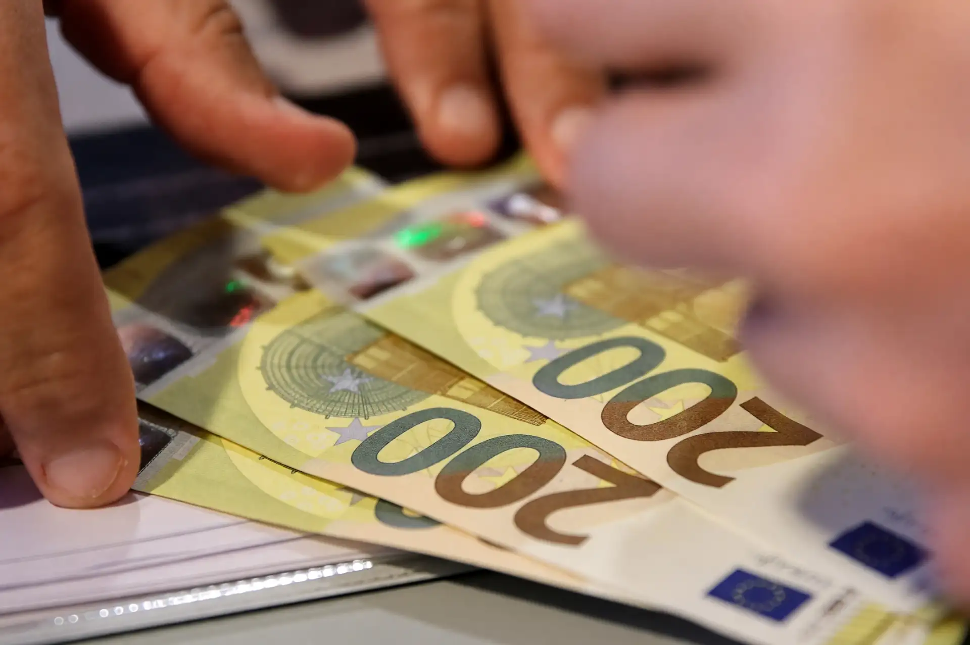 Avrupa'da enerji şoku enflasyonu tetikledi: İtalya'da oran yüzde 5,4