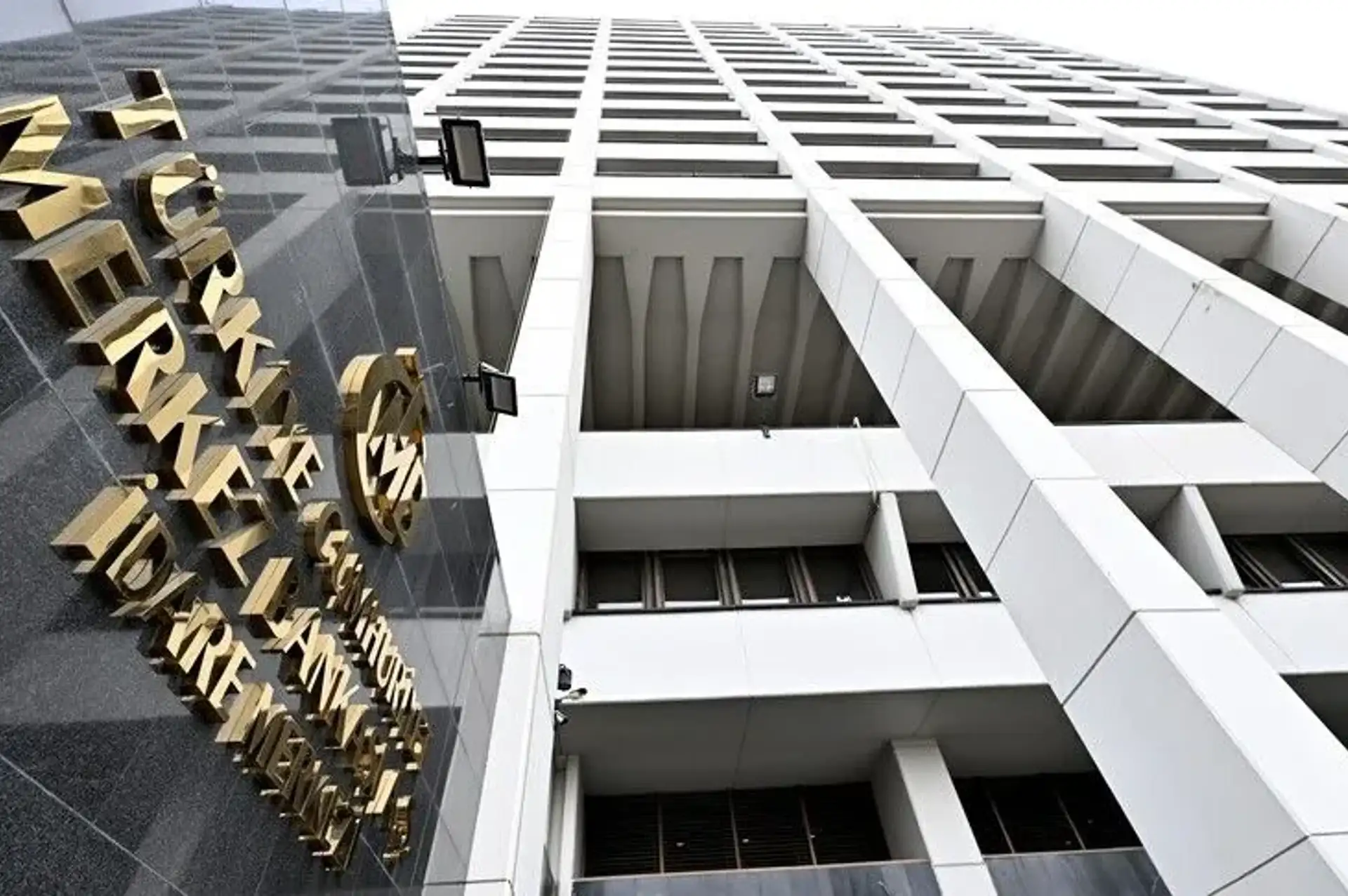 TCMB: Enerji Fiyatlarındaki Yüksek ve Dalgalı Seyir Sürmektedir