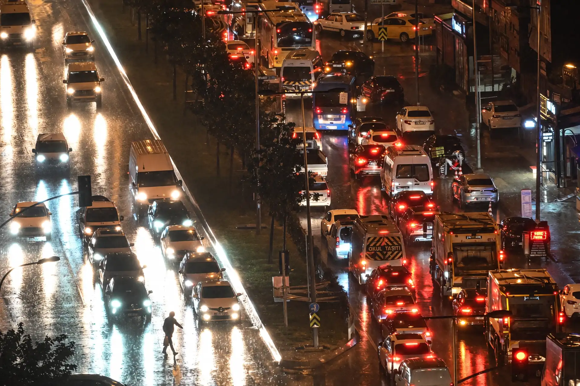 AKOM'dan İstanbul İçin Sağanak Uyarısı