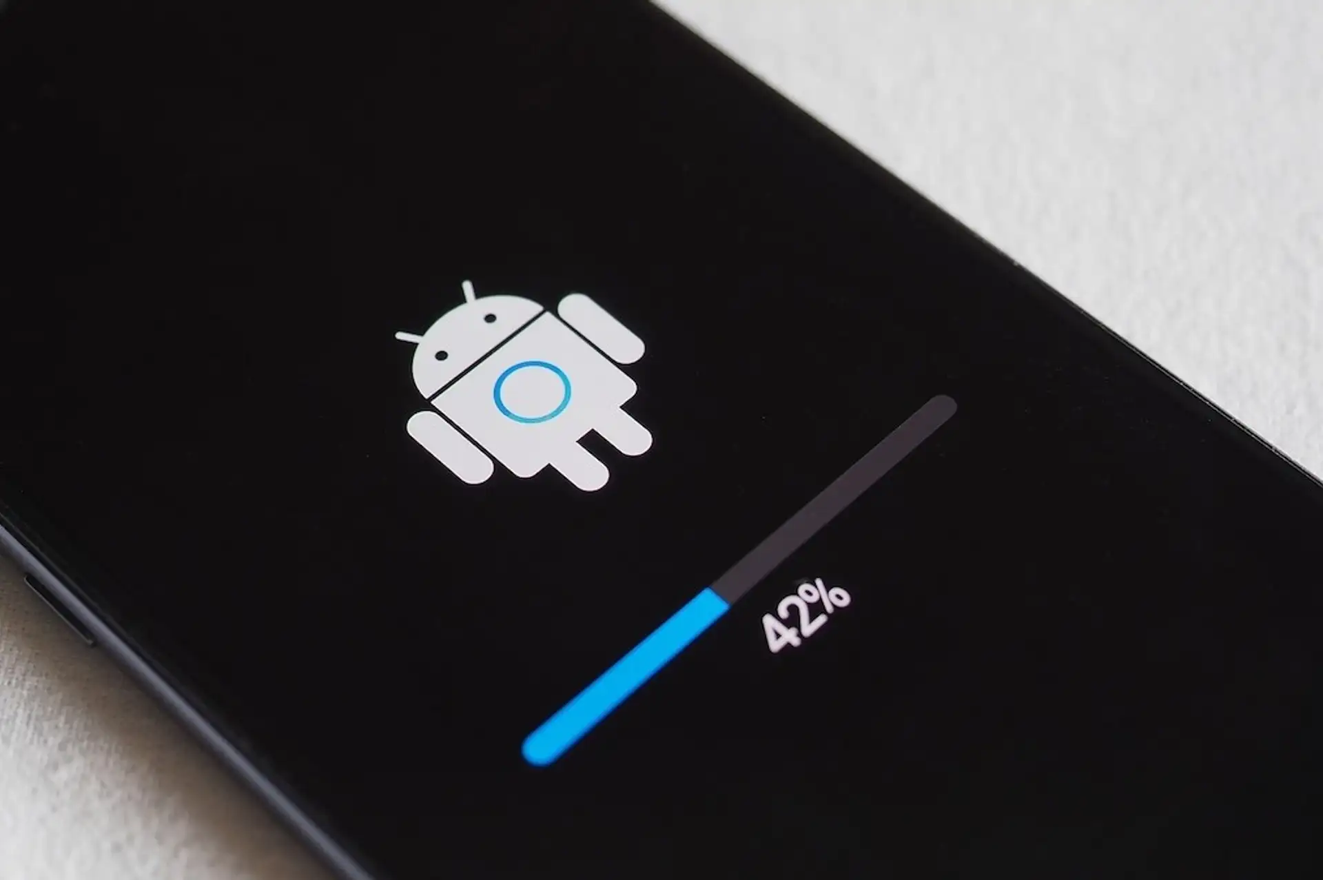 Android telefonları tek SMS ile kullanılmaz hale getiren açık keşfedildi