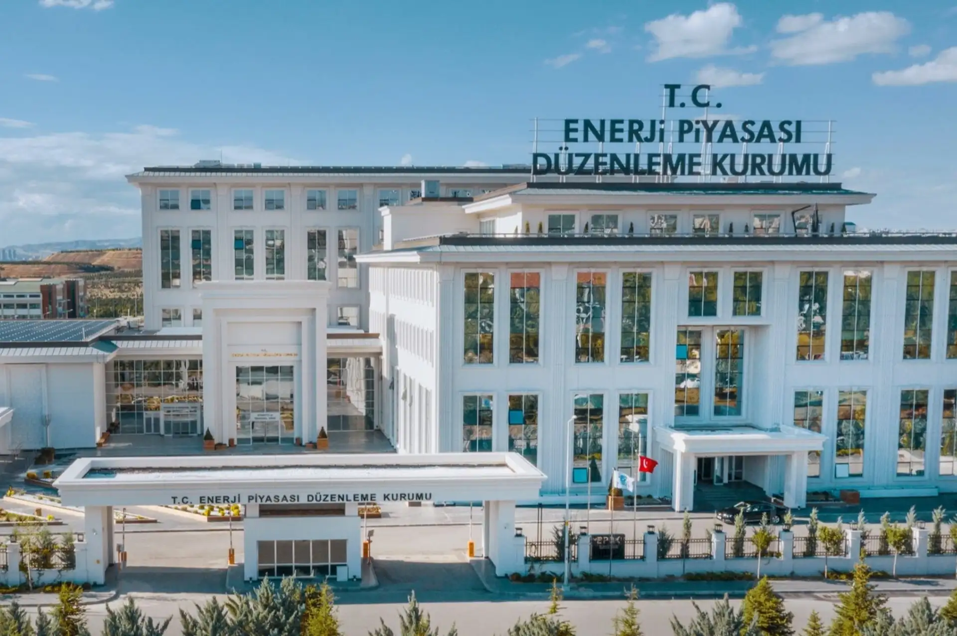 Vadeli Doğal Gaz Piyasası'nda Yeni Dönem: EPDK İptal Şartlarını Yeniden Belirledi