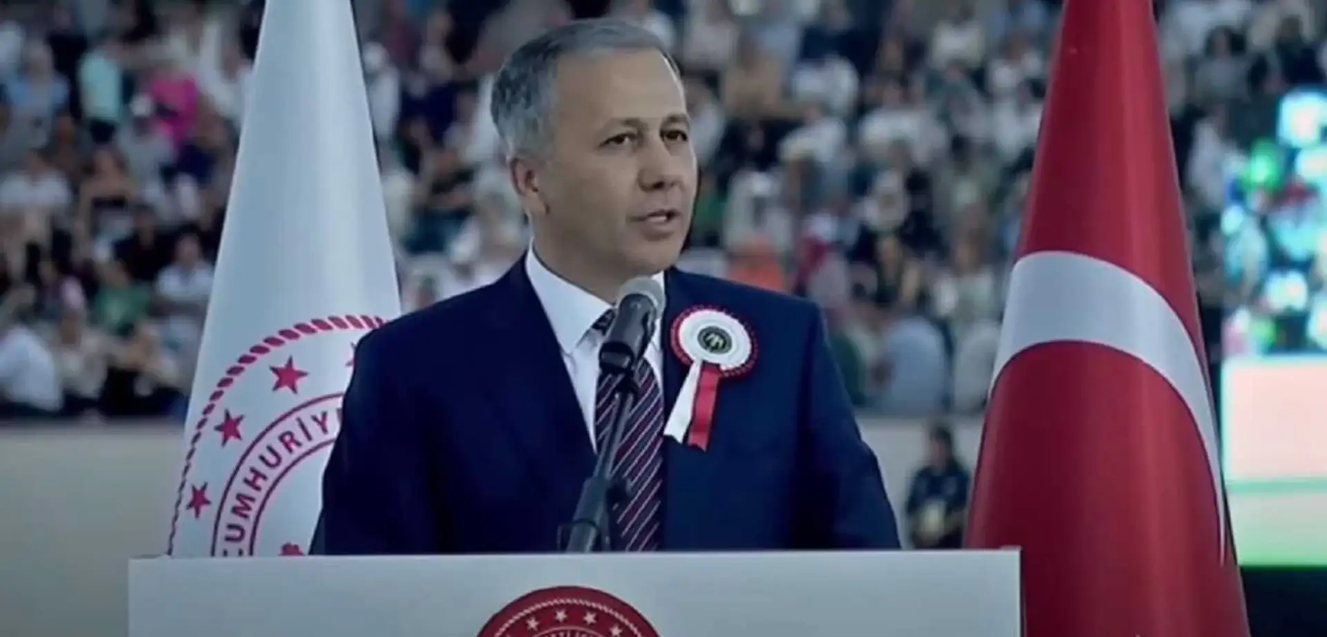 Bakan Yerlikaya: Milletimiz Bir Devletimiz Daim Olmaya Devam Edecek Mesajı