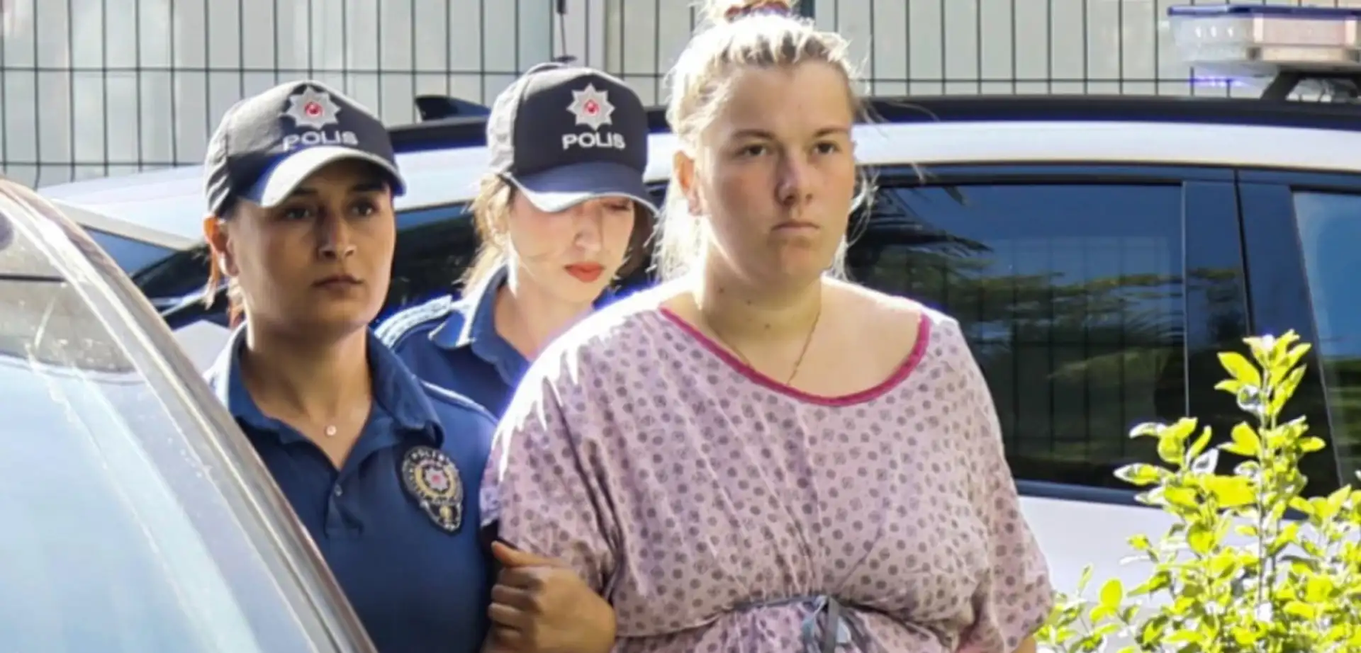 Bebeğini Havalimanının Klozetine Bırakmıştı! Rus Anne Antalya'da Yargılandı