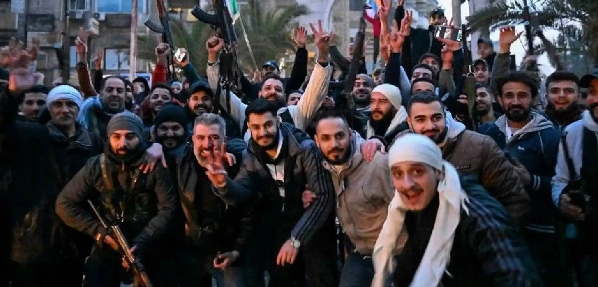 Esad Dönemi Sona Erdi! Şam'da Halk Sokaklara Döküldü
