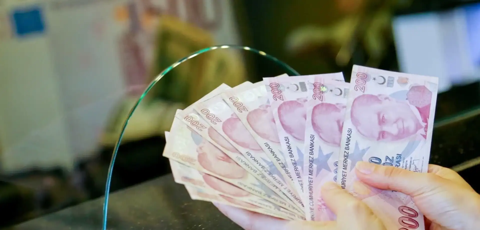 Ev Sahipleri ve Kiracılar Dikkat: Elden Kira Ödemeye Ceza Yolda