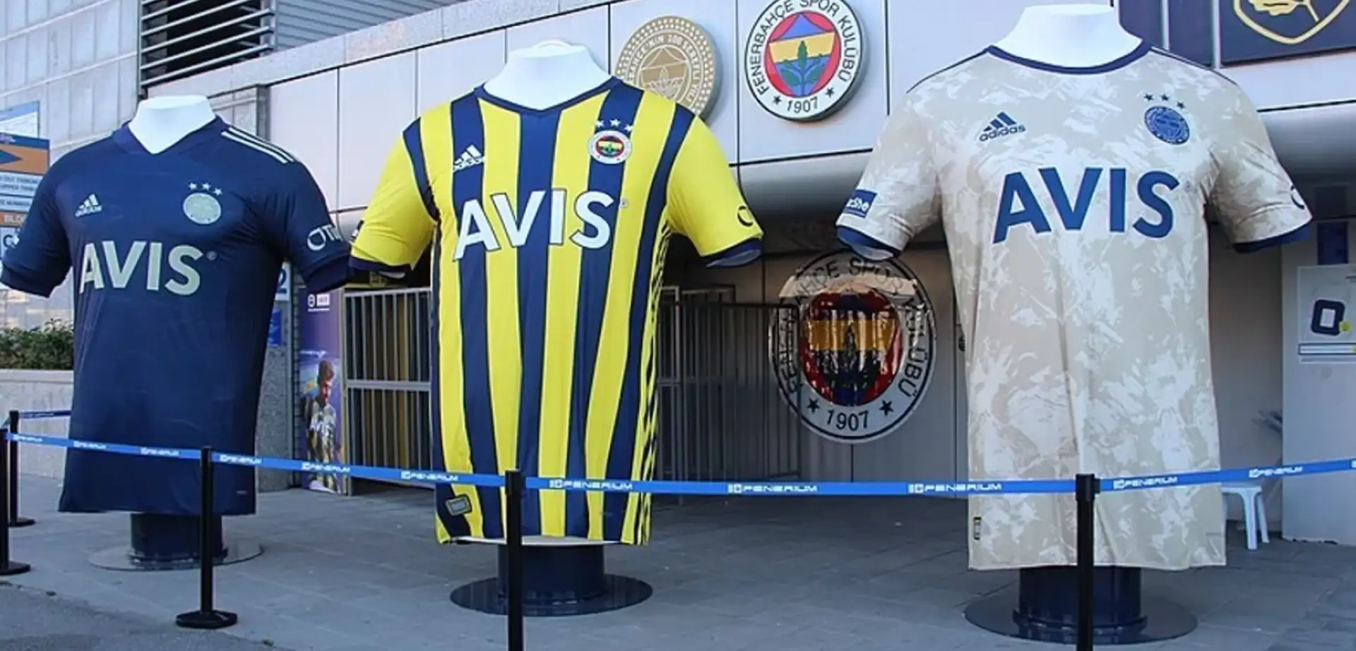 Fenerbahçe'nin Forma Sponsoru Adidas Oldu