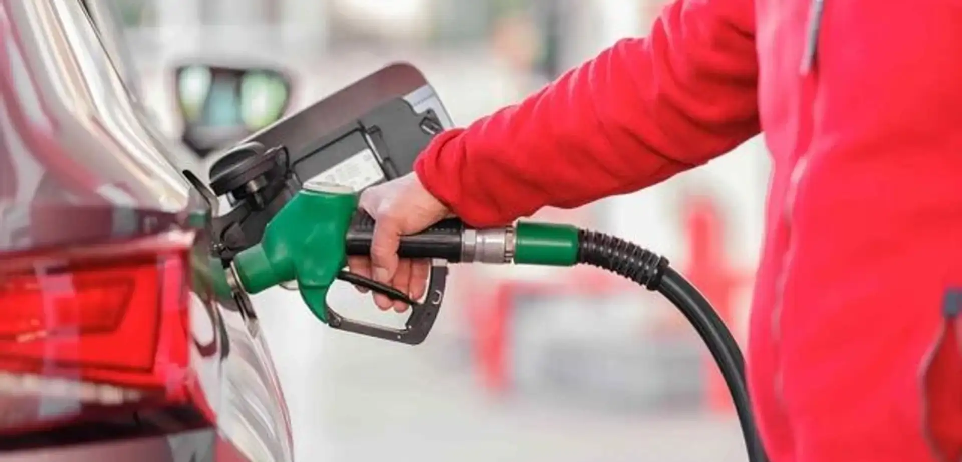 Gece Yarısından İtibaren Geçerli Olacak: Motorine Zam Geliyor