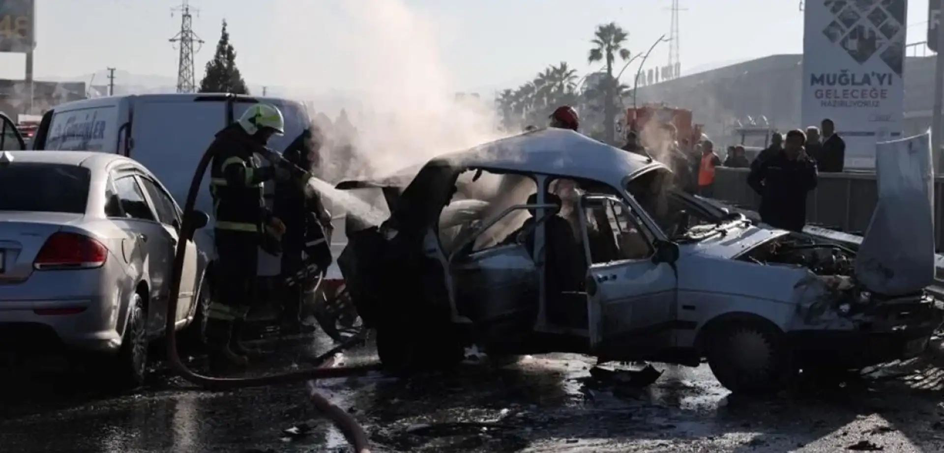 Muğla'da Zincirleme Trafik Kazası: 7 Yaralı