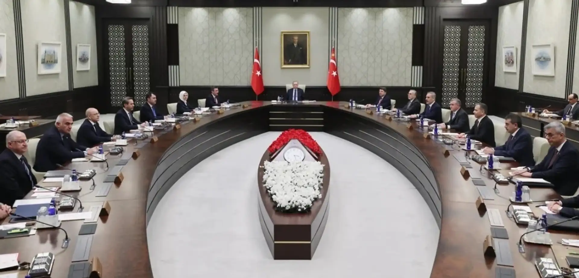 Kabine Toplanıyor: Emekli Maaşı Gündemde Olacak