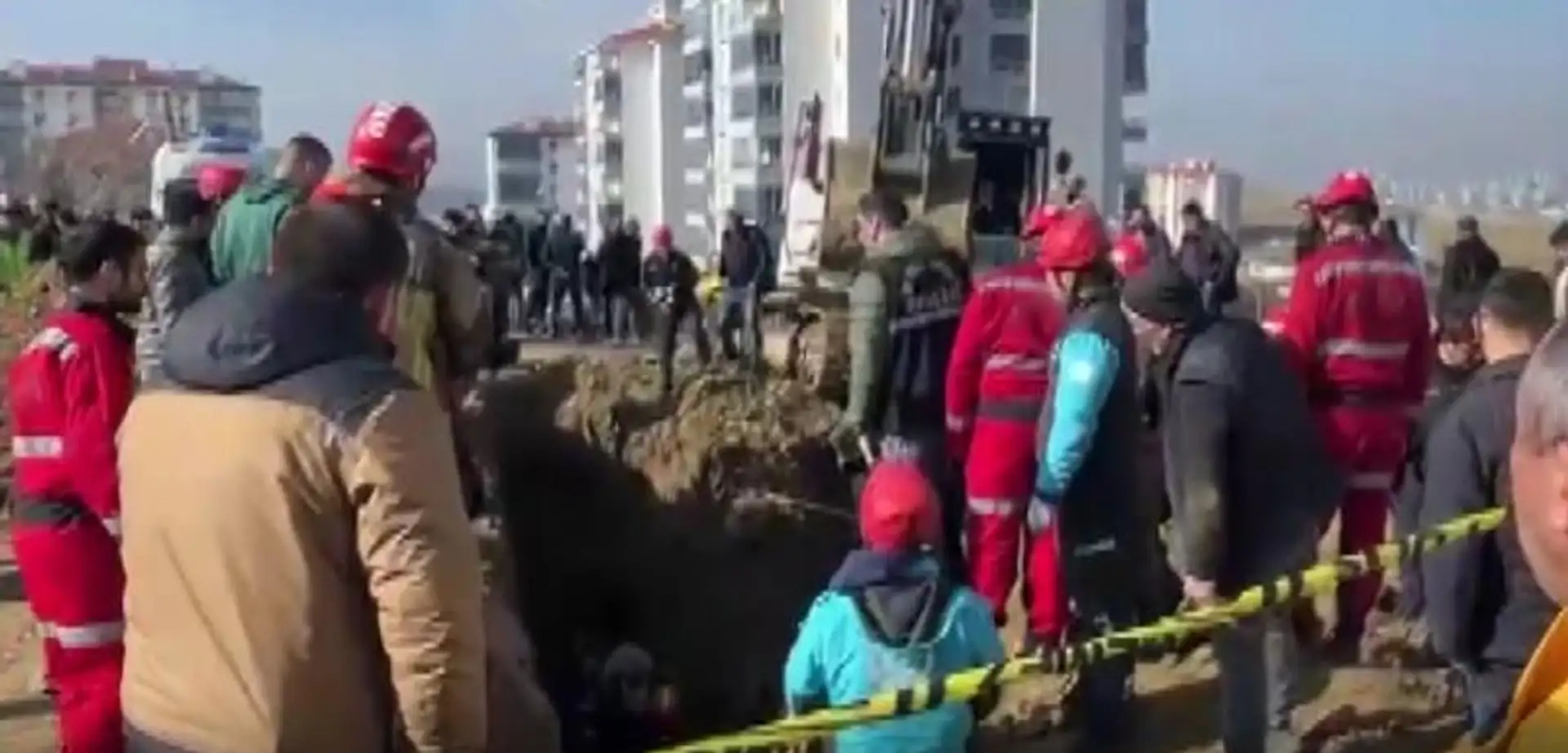 Ankara Polatlı'da İnşaatta Göçük: 1 İşçi Hayatını Kaybetti