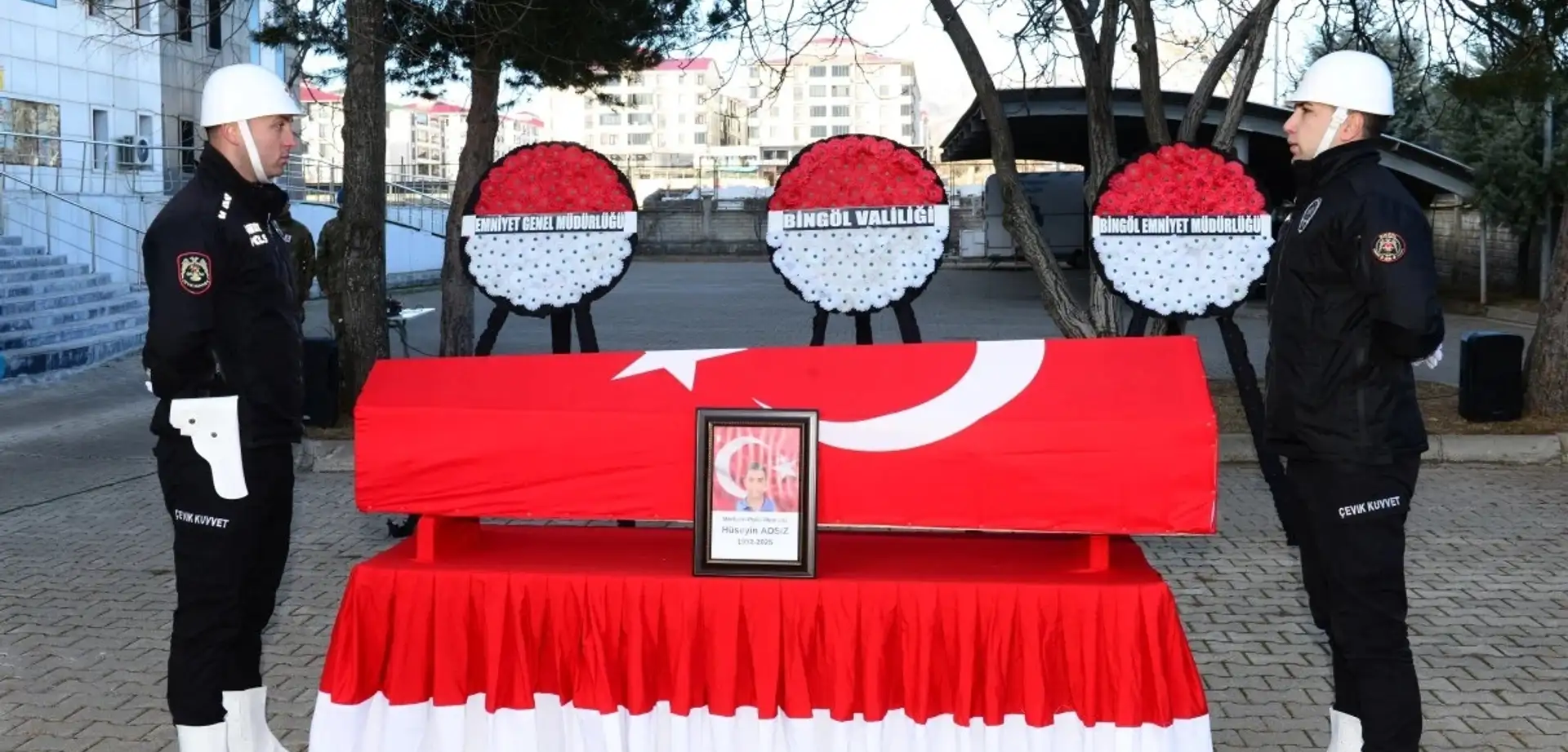 Kalp Krizi Geçiren Polis Hayatını Kaybetti
