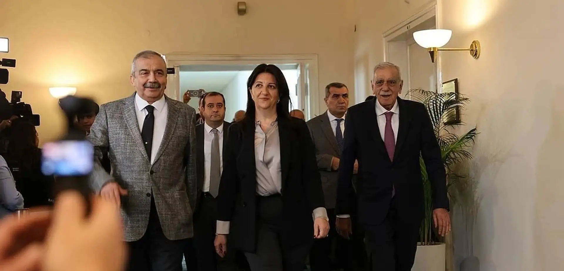 DEM Parti'den İkinci İmralı Görüşmesi için Başvuru! Bahçeli'den Bu Talebe Jet Yanıt