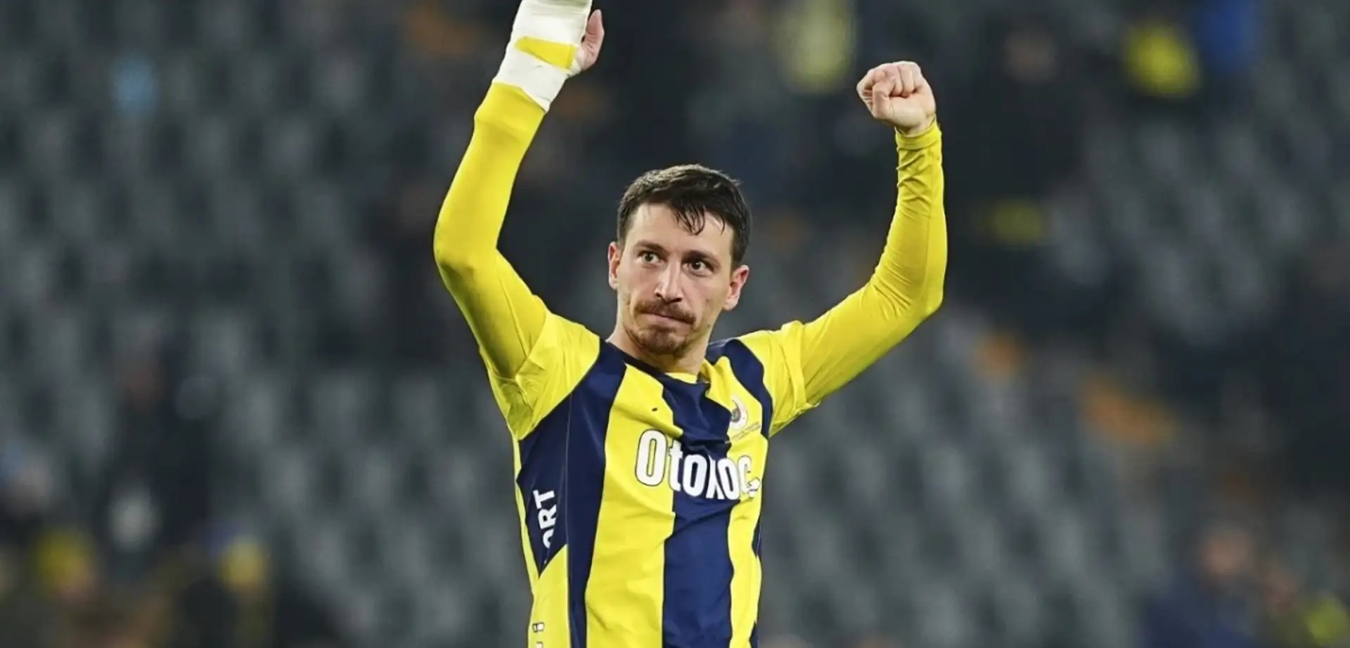 Mert Hakan Yandaş'tan Galatasaray'a Gönderme: "Anneciğim Kırmızı Kalp Kullanmıyoruz"