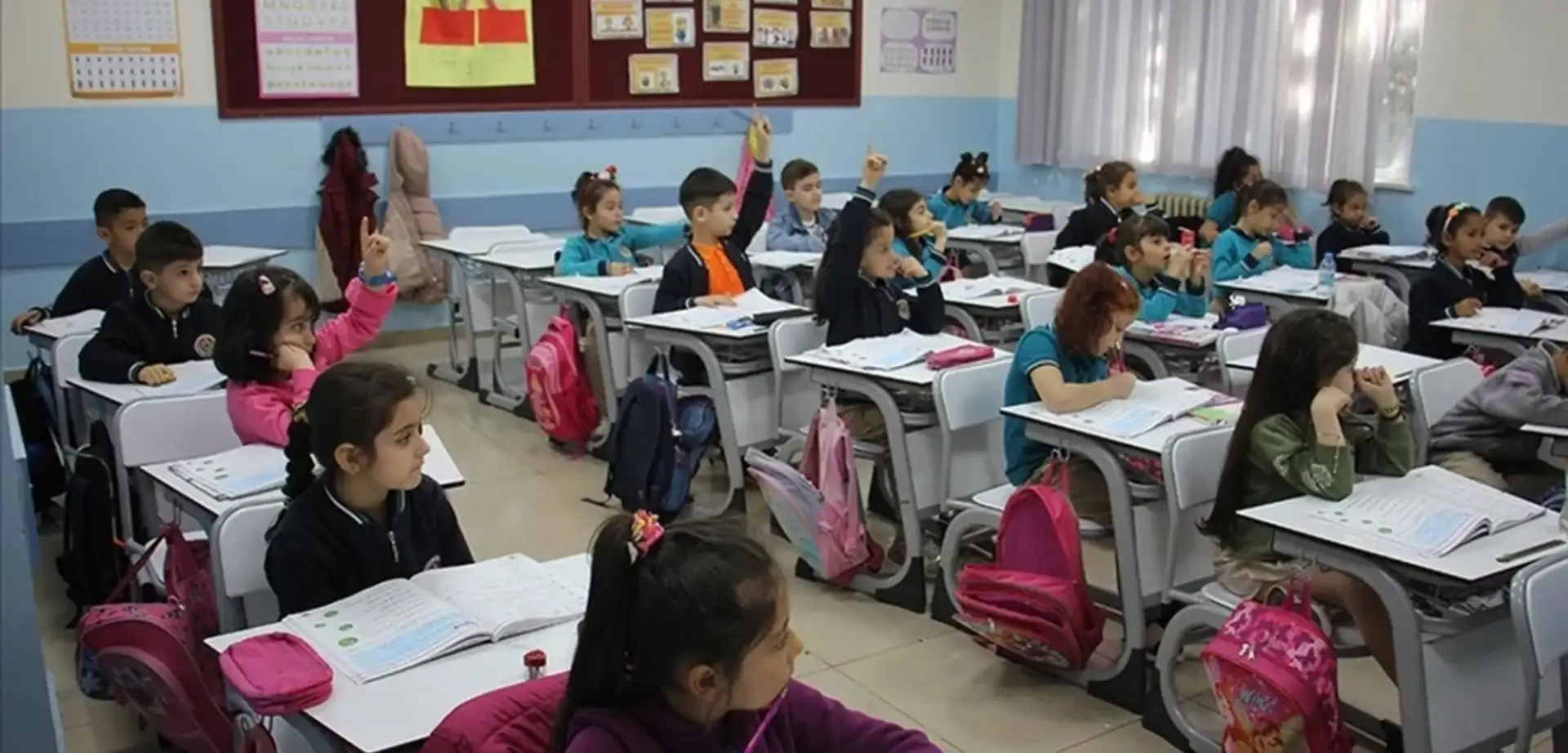 Okullarda Ara Tatil ve Ramazan Bayramı Tatili Birleşti: Peki Cuma Günü Okul Var Mı?