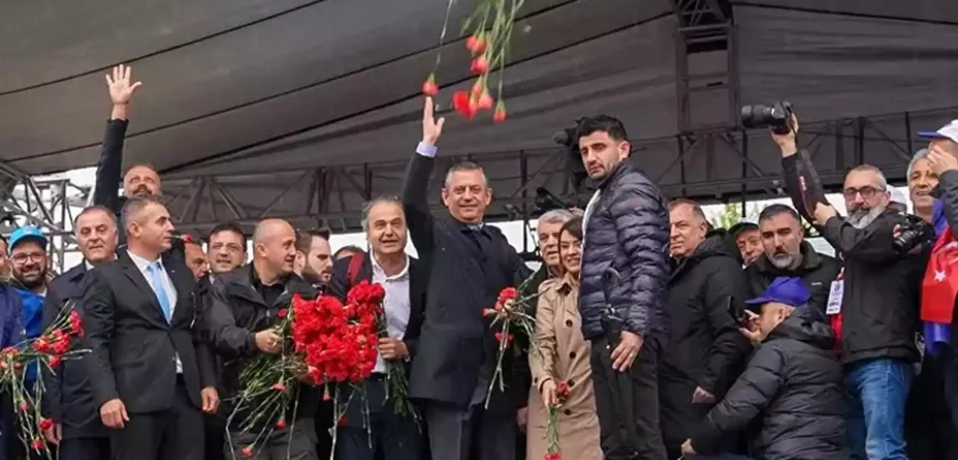 Özgür Özel, 1 Mayıs Kutlamalarında