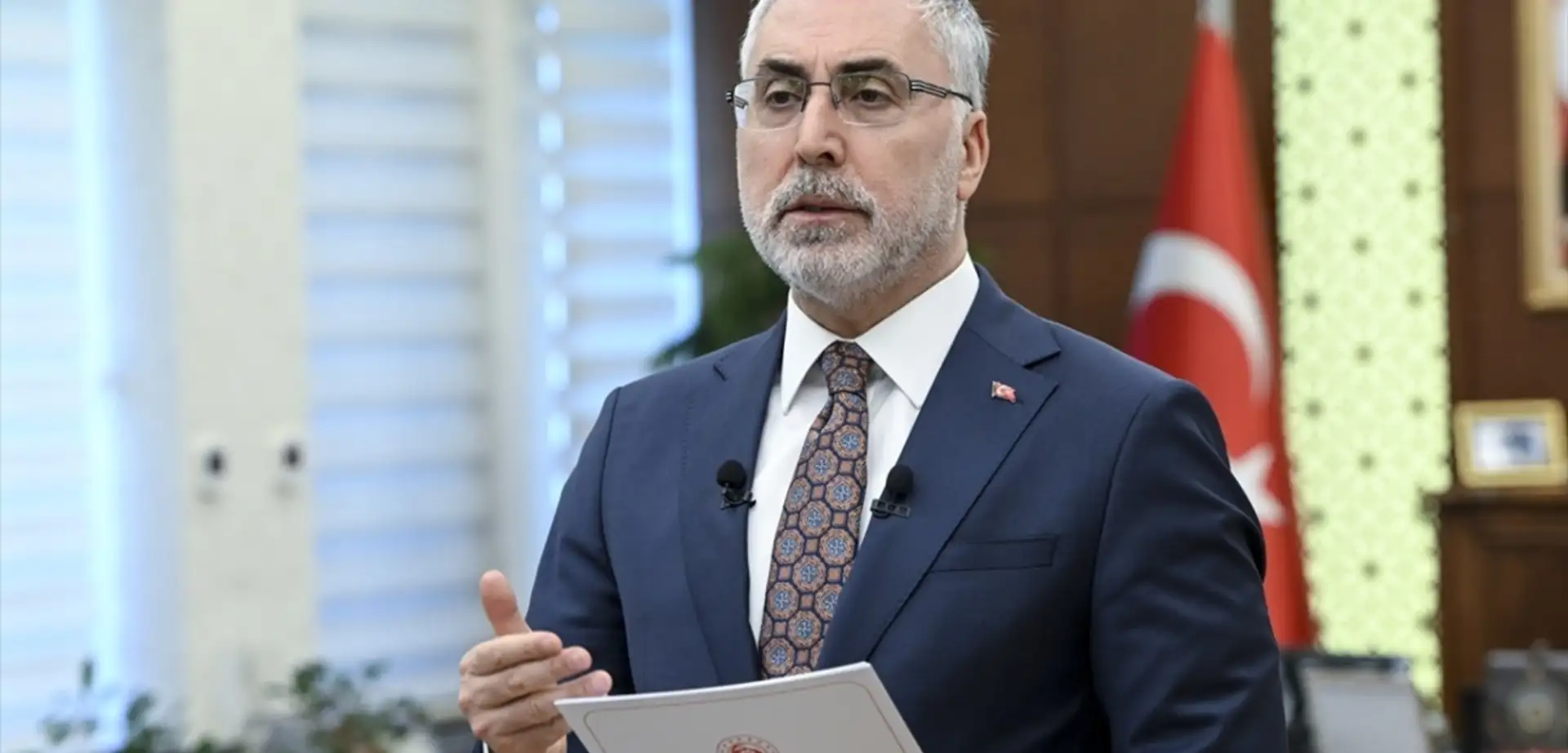 Bakan Işıkhan Rakam Vererek Duyurdu: İŞKUR'dan İlk Çeyrek İstihdam Rekoru!