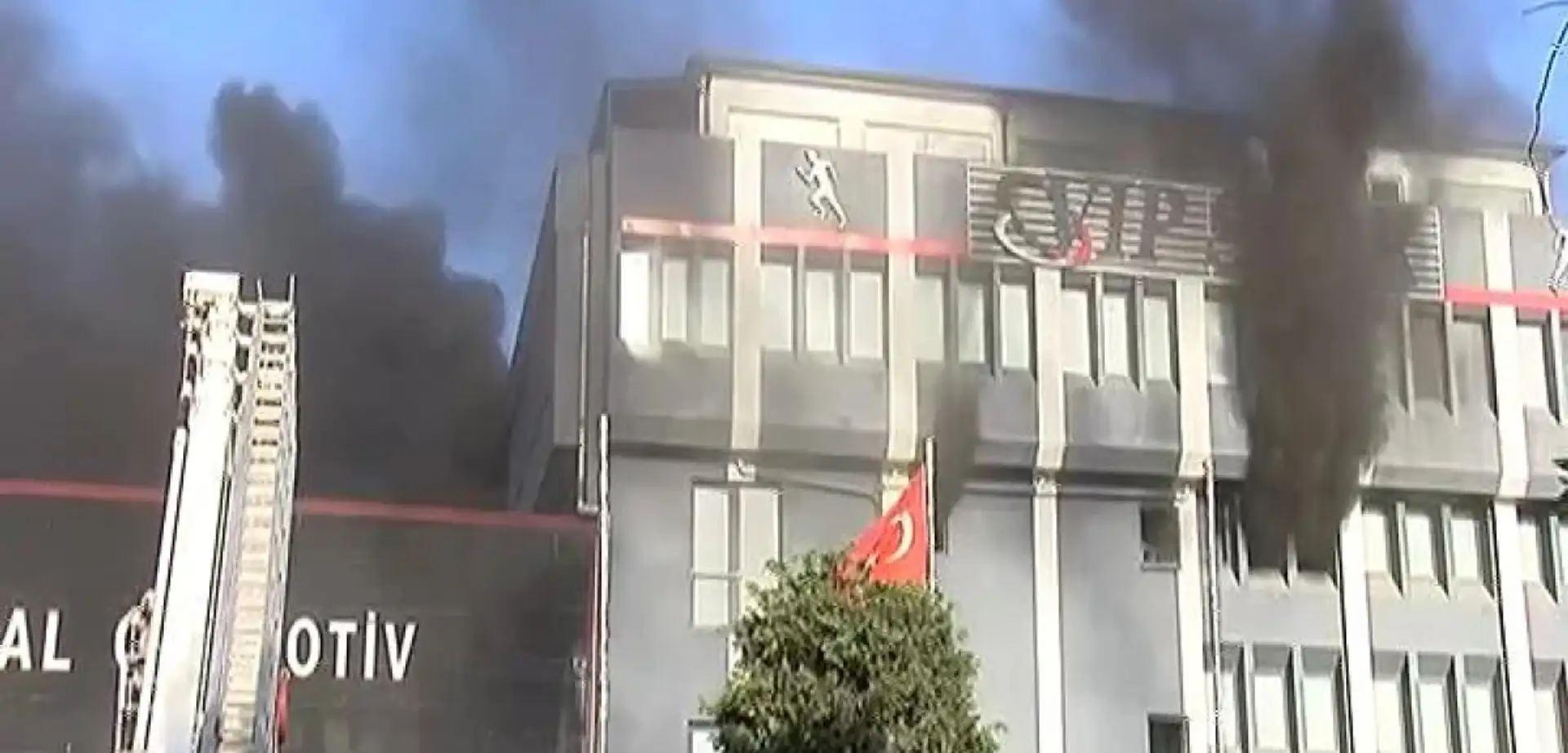 İstanbul Bağcılar'da Fabrikada Yangın