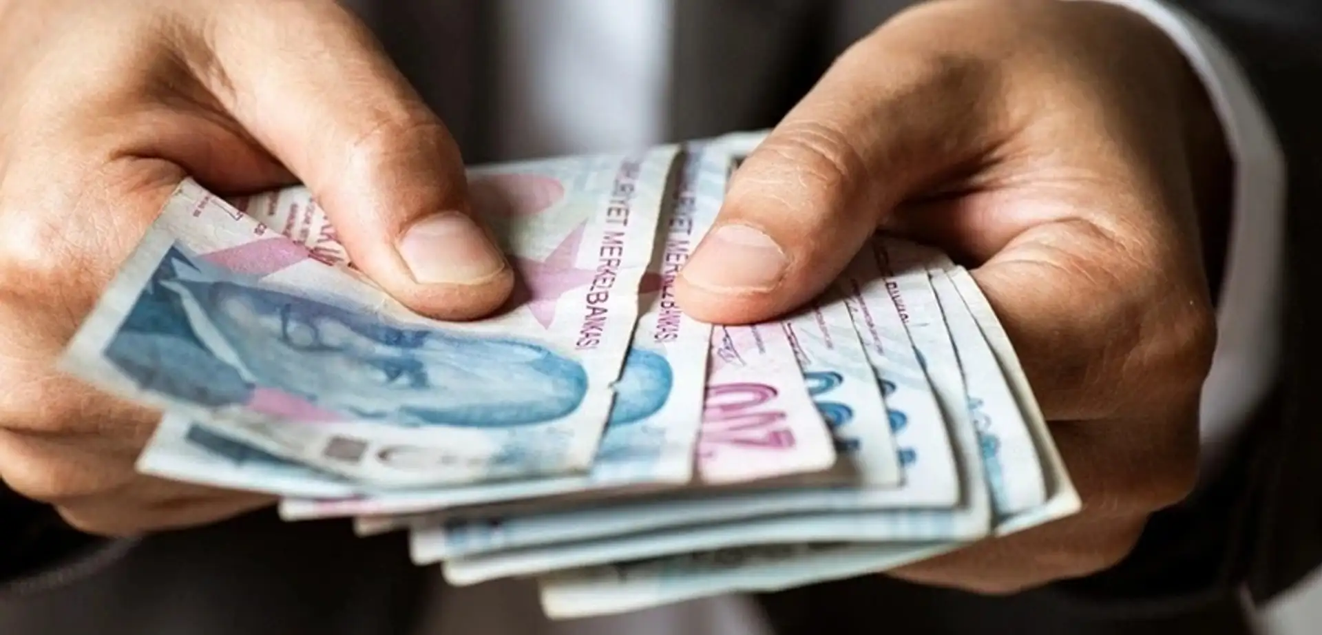 Emekli İkramiyeleri Hesaplara Yatıyor