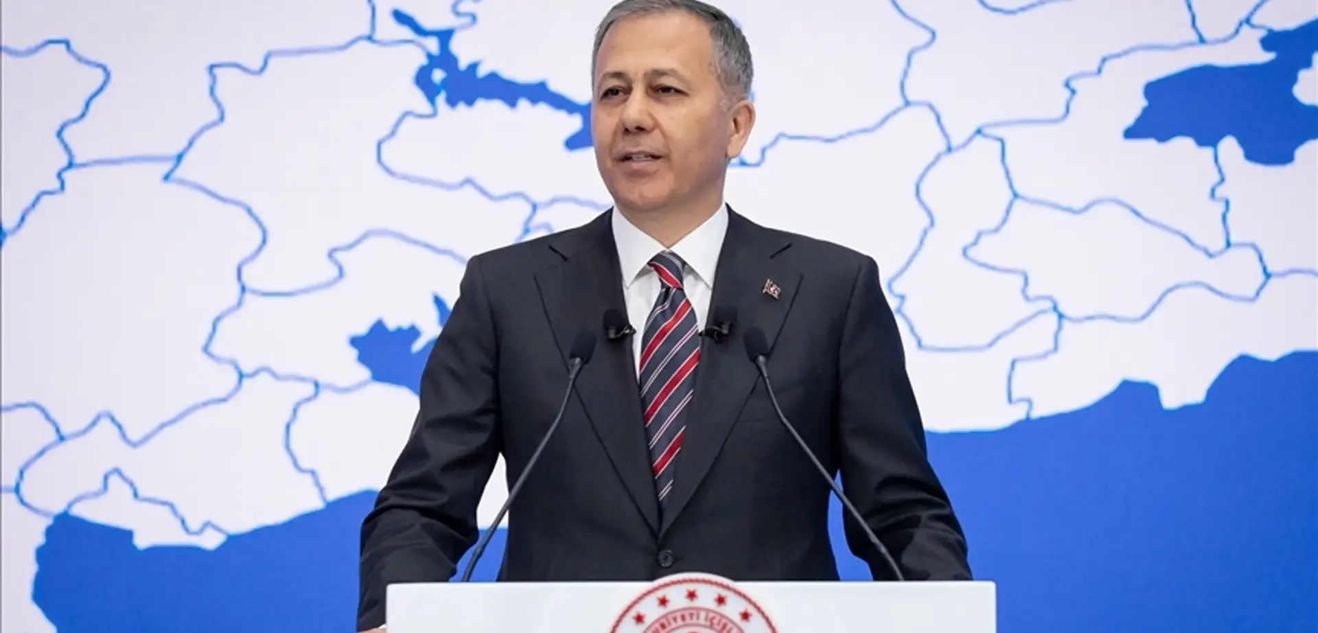 Bakan Yerlikaya'dan Bayram Üstü Trafik Çağrısı
