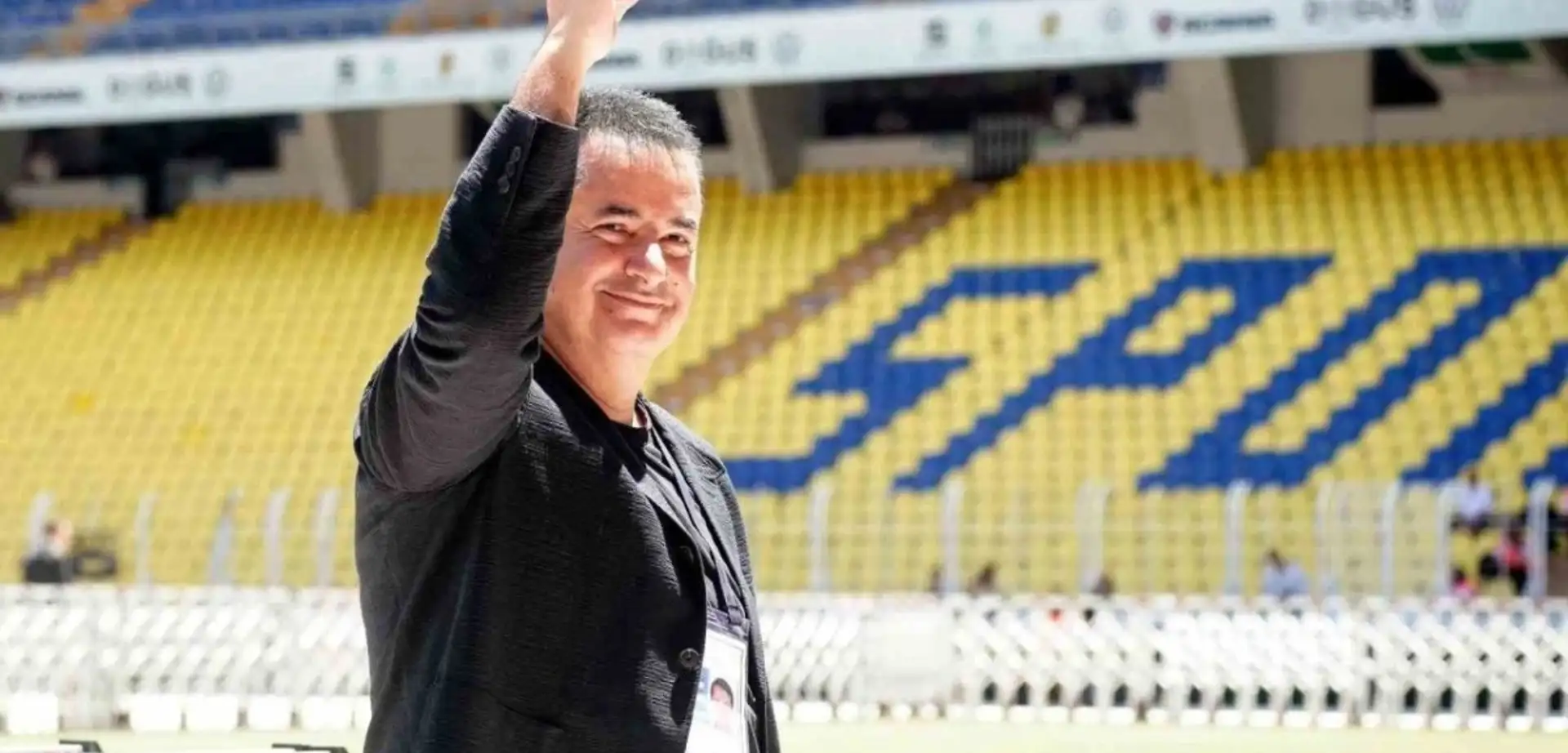 Acun Ilıcalı, Fenerbahçe Yönetiminden Ayrıldı