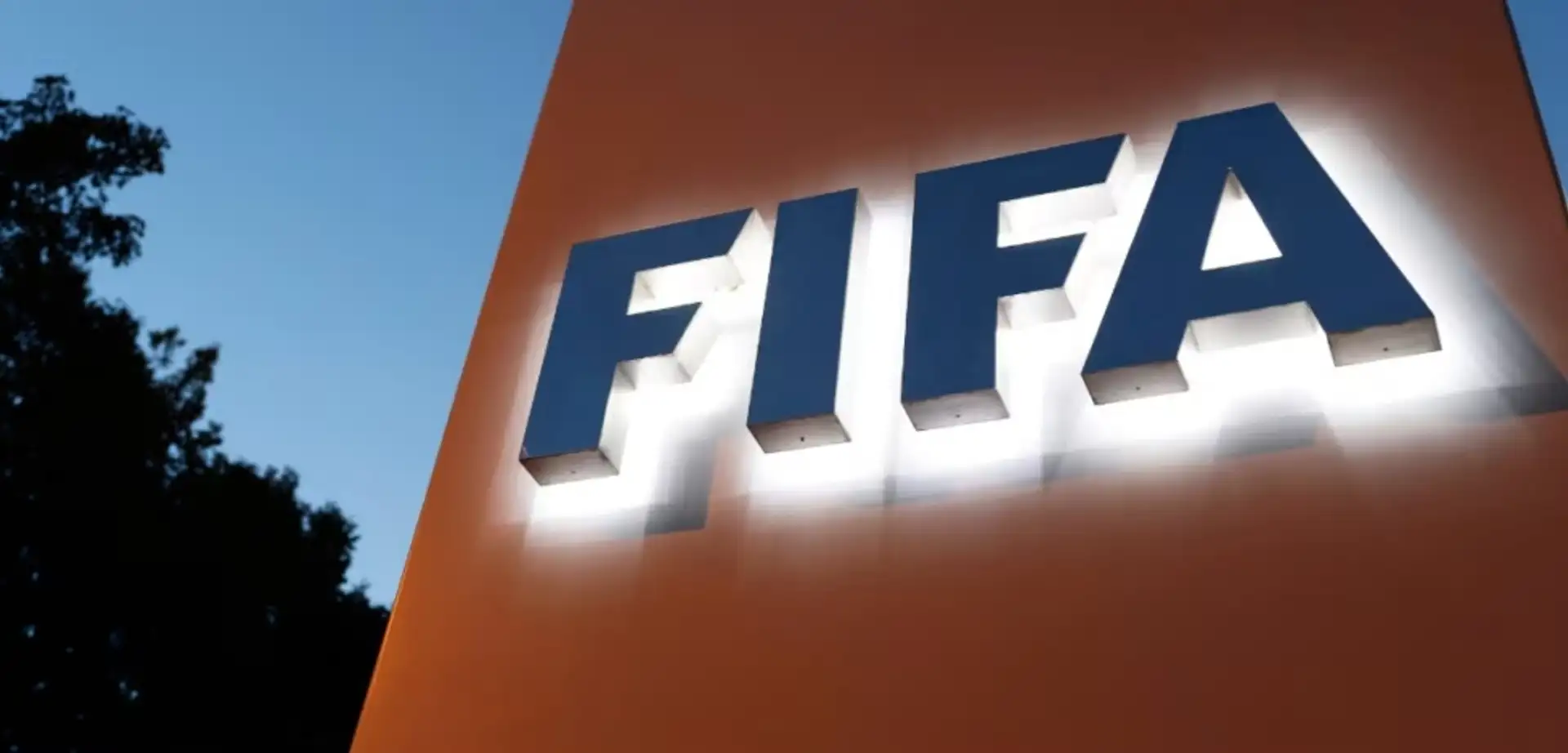 FIFA'dan Arnavutluk'a Taraftar Olayları Nedeniyle Ağır Ceza