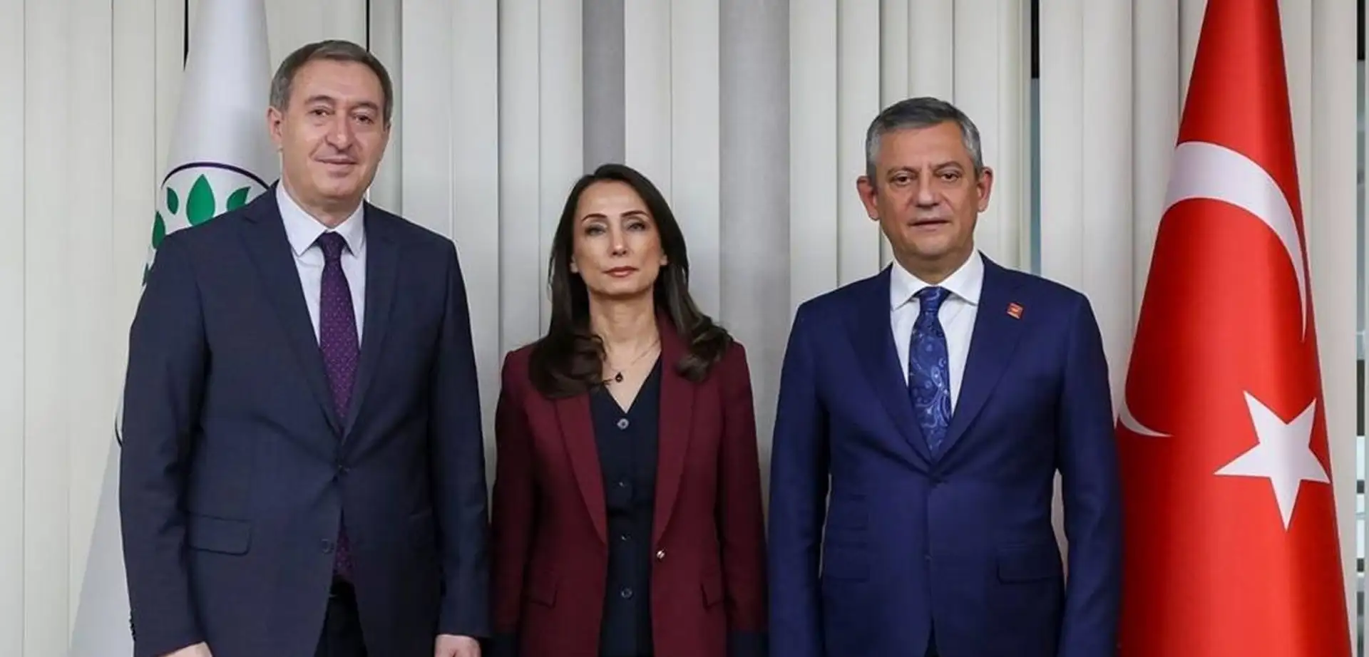 Özgür Özel'den DEM Parti'ye Kritik Ziyaret