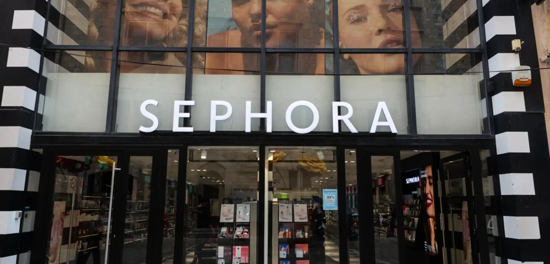 Sephora, İsrail'de Mağaza Açacağı İddialarını Reddetti