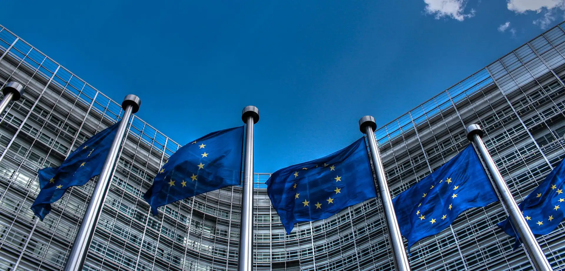 AB'den Ukrayna'ya 6,1 Milyar Euroluk Savunma Finansmanı