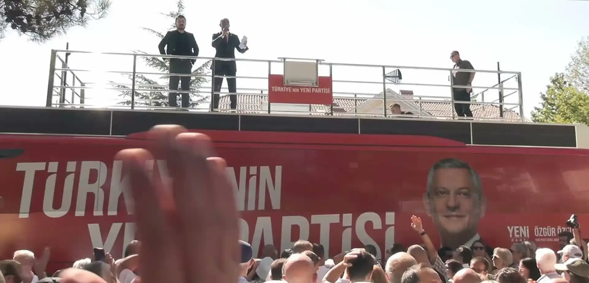 Özgür Özel: “Bu Millet Sesimizin Kısılmasına İzin Vermedi, Vermeyecek”