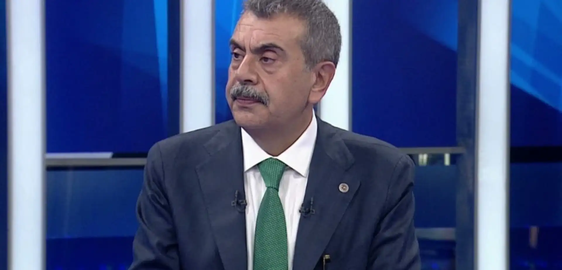 Bakan Tekin'den 'Ara Tatil' Açıklaması