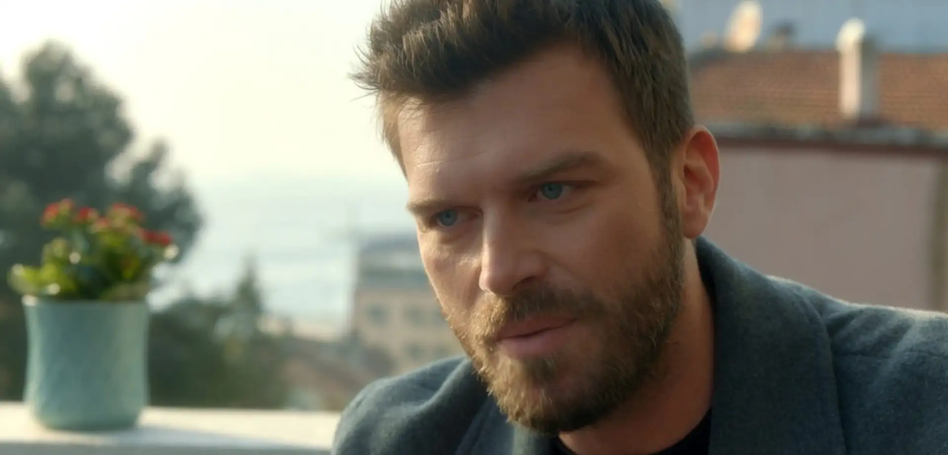 Kıvanç Tatlıtuğ'dan Boğaz'da 'Balık' Mesaisi