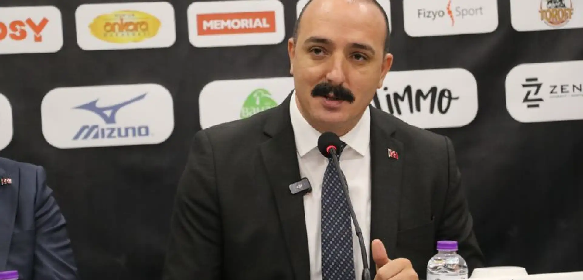 Konyaaltı Belediye Başkanı Cem Kotan CHP'den İstifa Etti