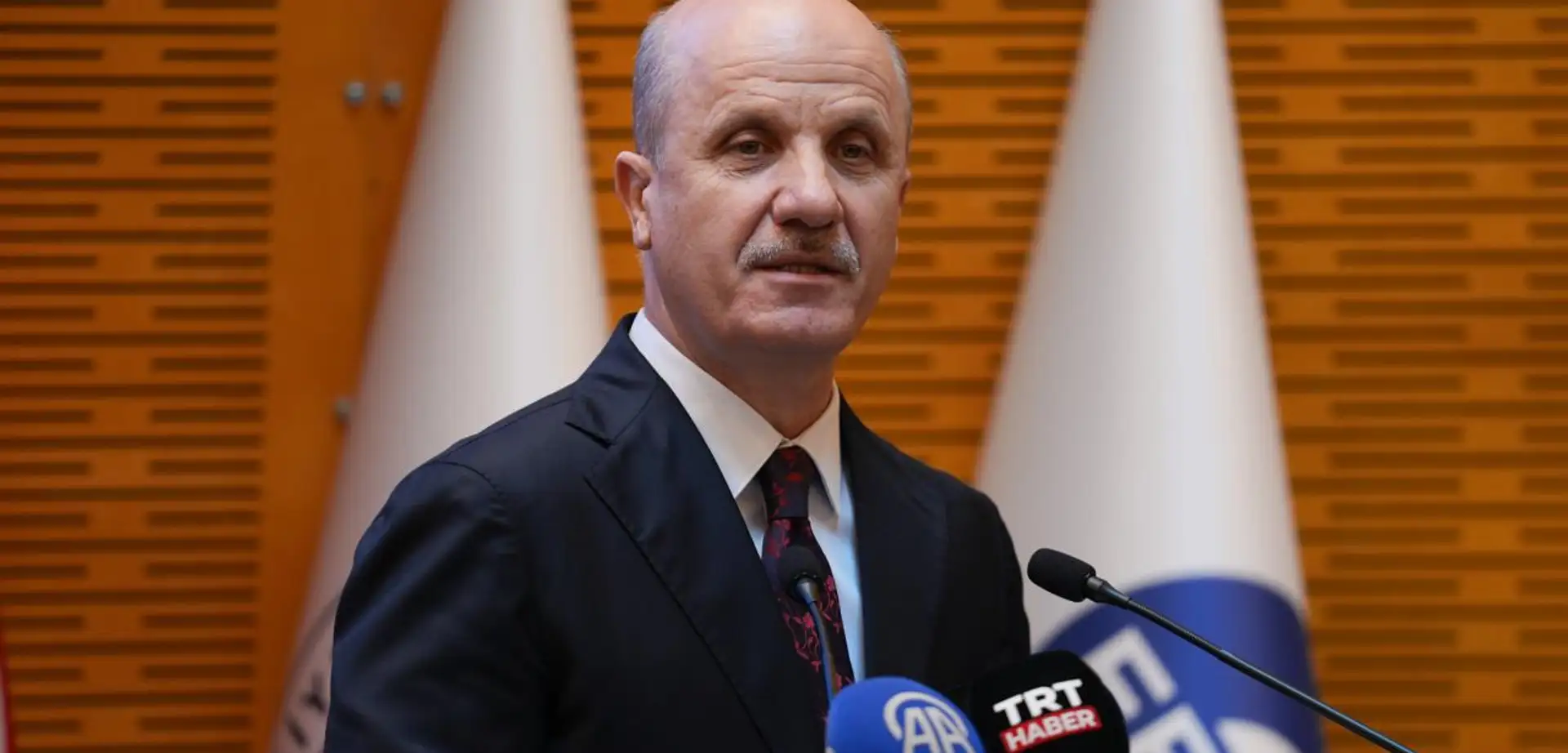 YÖK Başkanı Özvar: "6 Üniversitemiz İlk 500'de, İki Tanesi İlk 300'de"