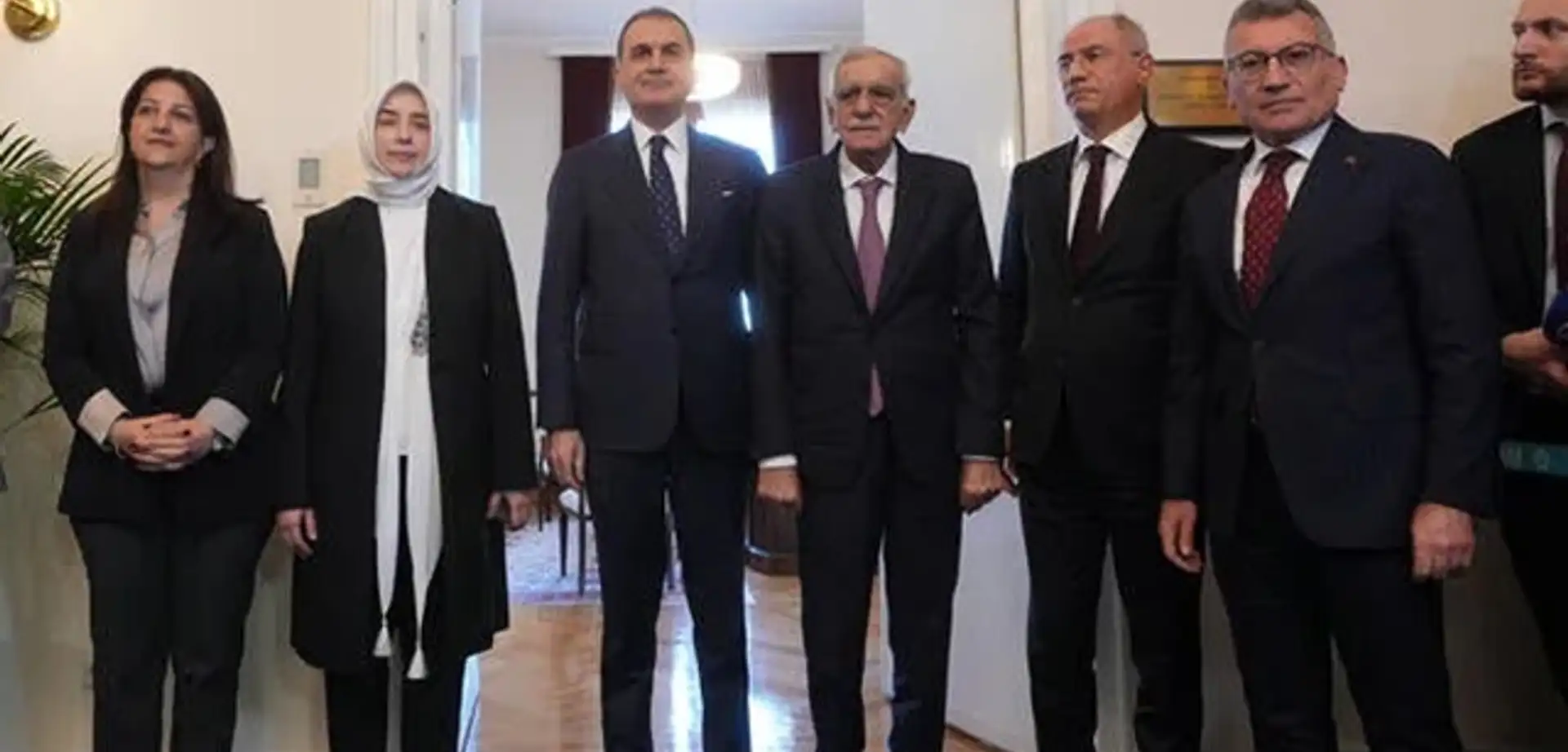 AK Parti ve DEM Parti Heyetleri Bir Araya Geldi