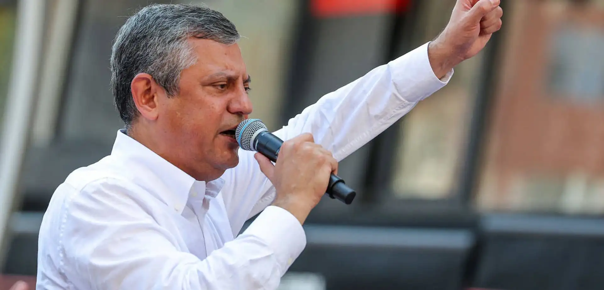 Özgür Özel Silivri'de Halk TV Kayyumuna Tepki Gösterdi