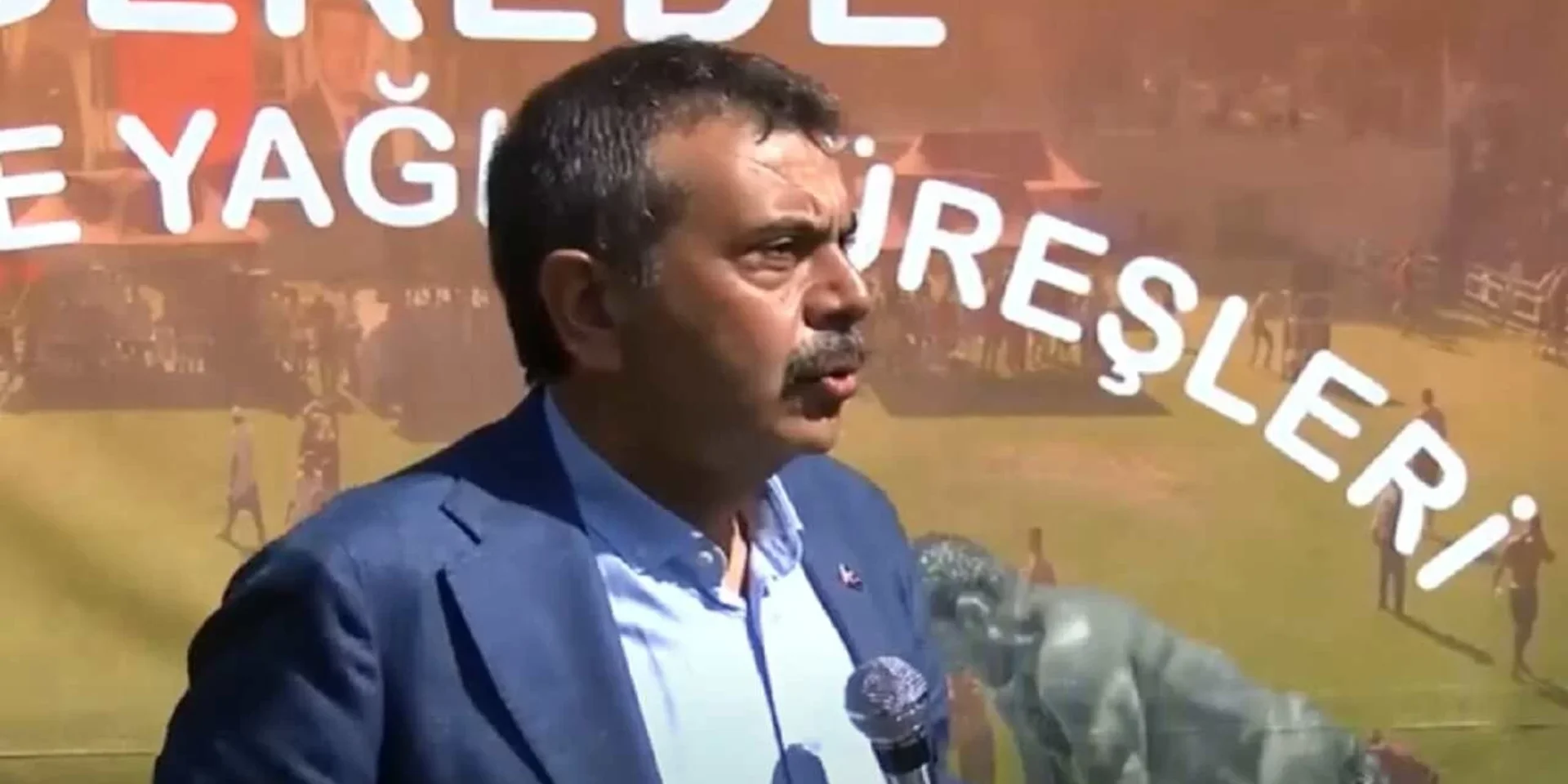 Yağlı Güreş Programına Bakan Tekin'de Katıldı