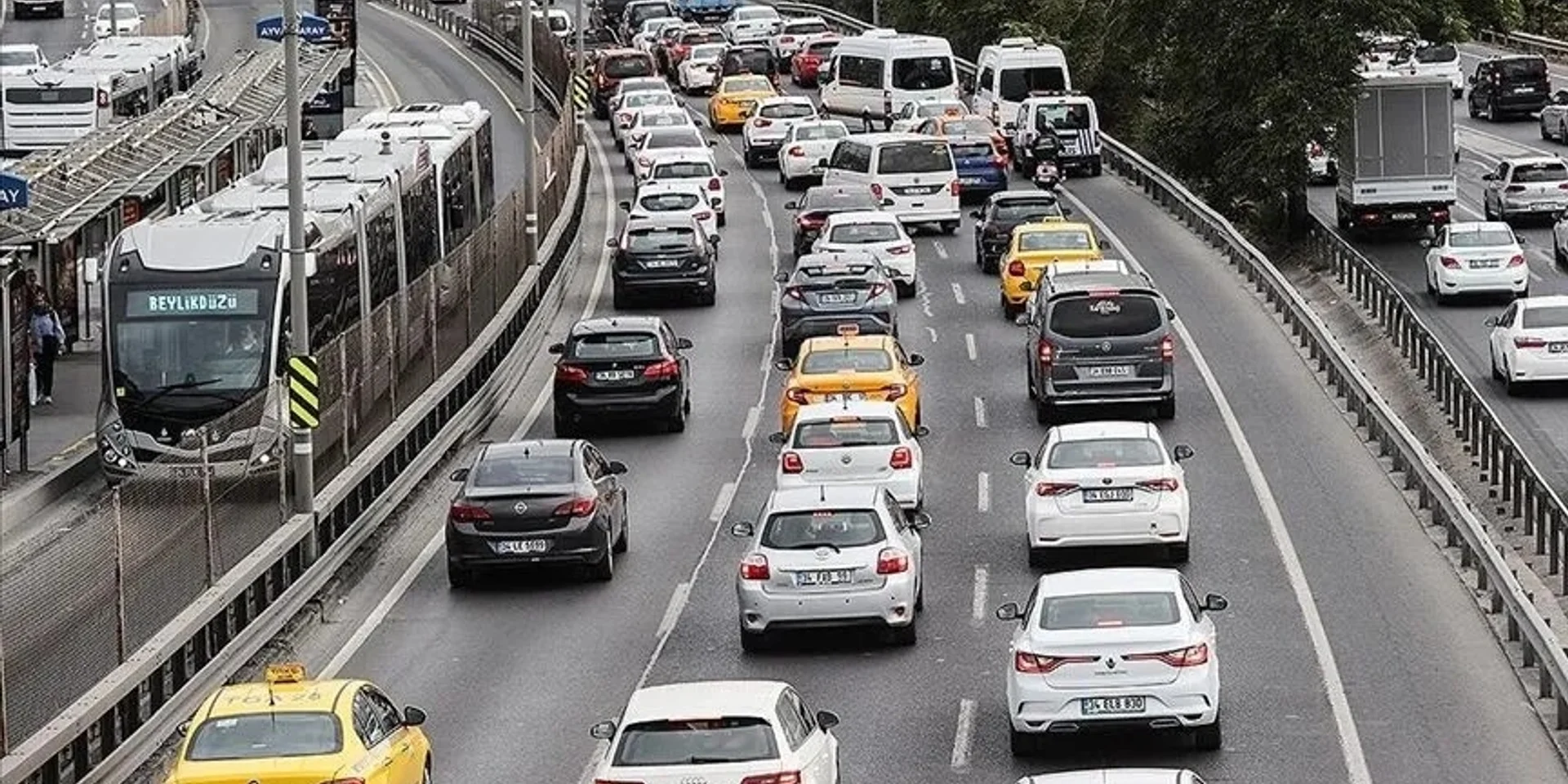 İstanbul'da Toplu Ulaşıma Yüzde 10 Zam